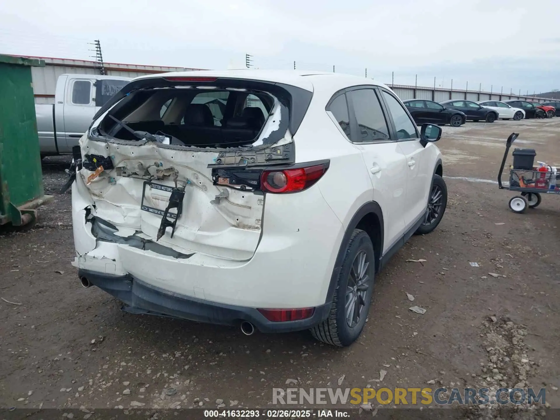 4 Photograph of a damaged car JM3KFBCM6L0764982 MAZDA CX-5 2020