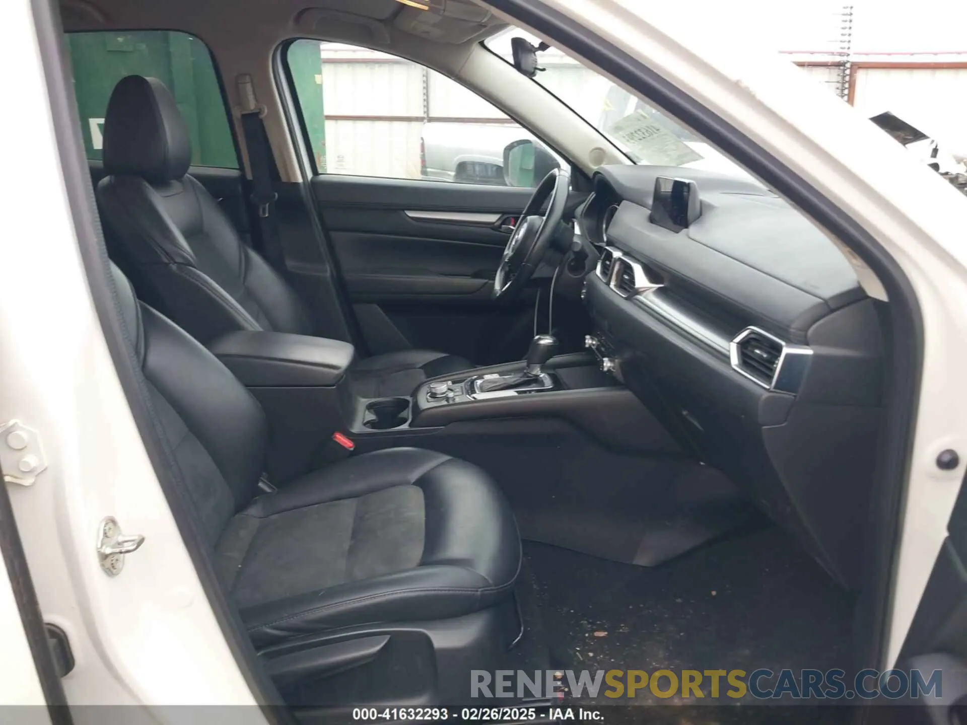 5 Photograph of a damaged car JM3KFBCM6L0764982 MAZDA CX-5 2020