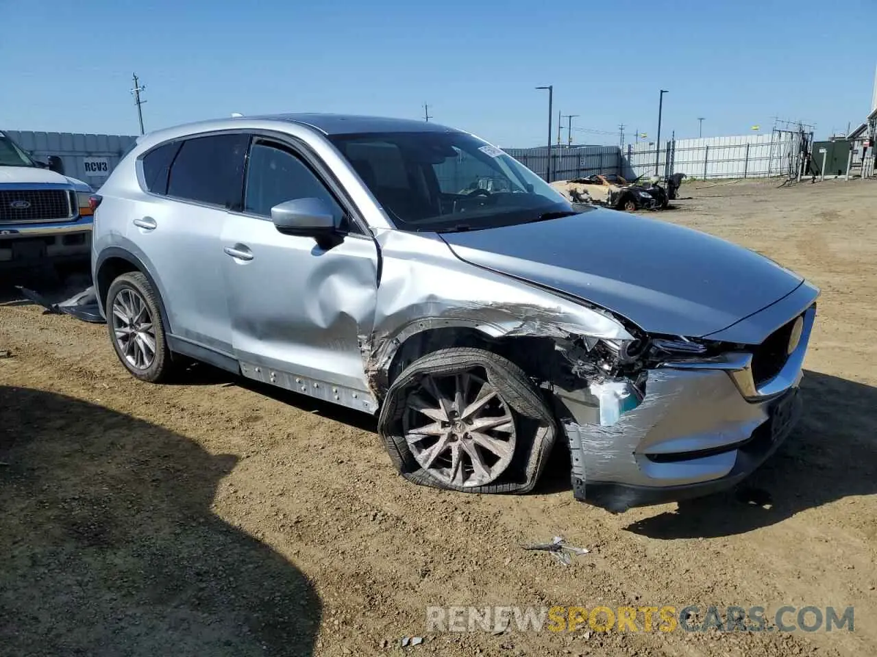 4 Photograph of a damaged car JM3KFBDM0L0741261 MAZDA CX-5 2020