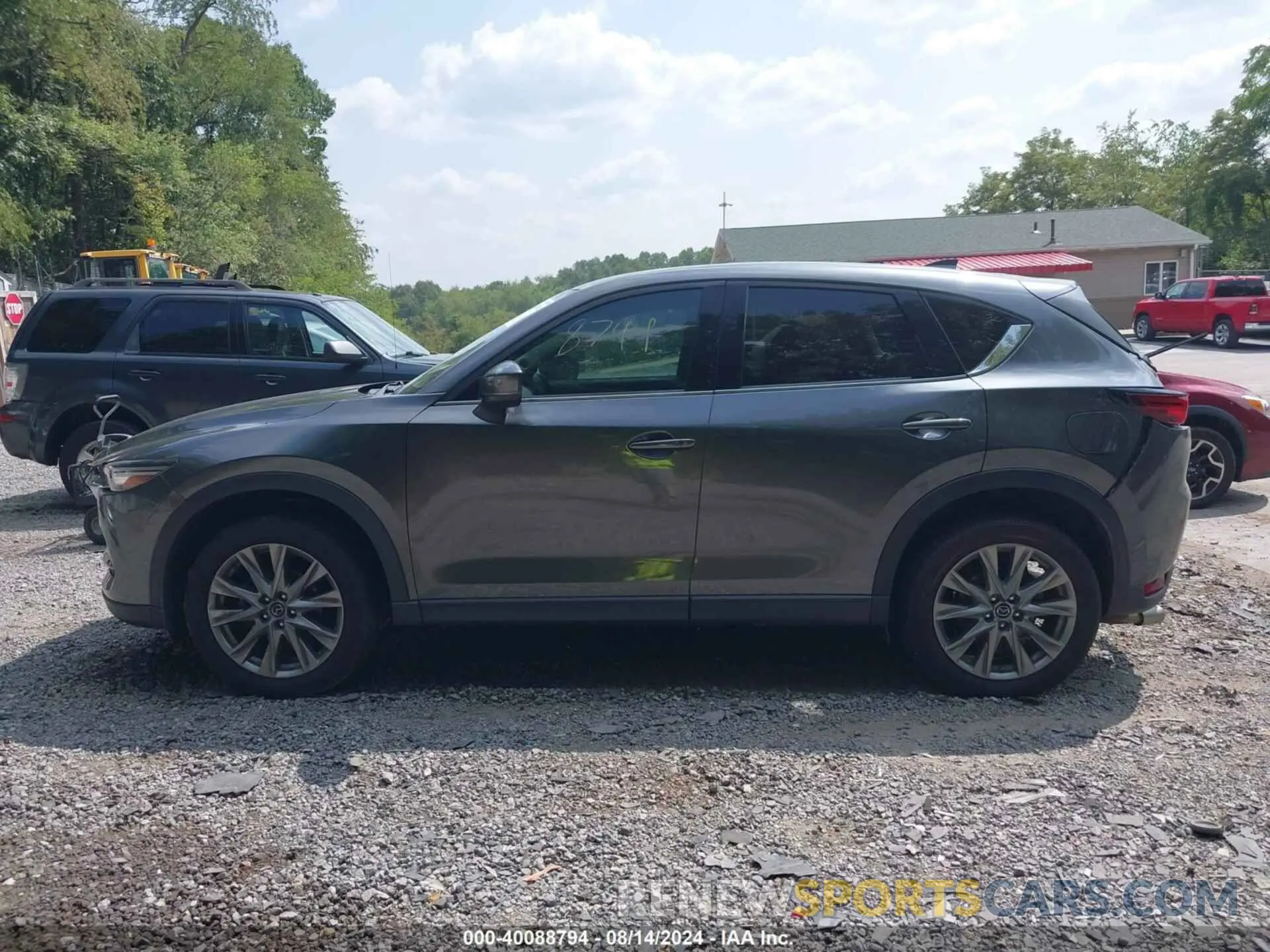 13 Photograph of a damaged car JM3KFBDM1L0821975 MAZDA CX-5 2020