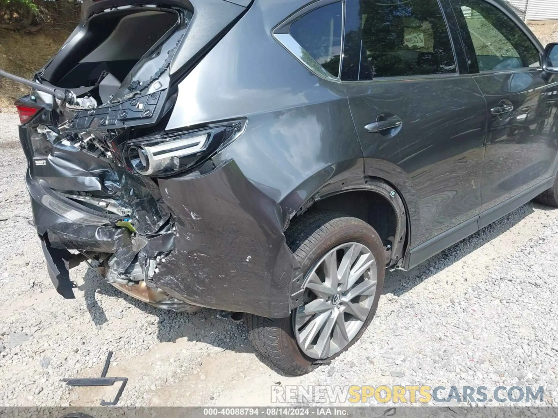 19 Photograph of a damaged car JM3KFBDM1L0821975 MAZDA CX-5 2020