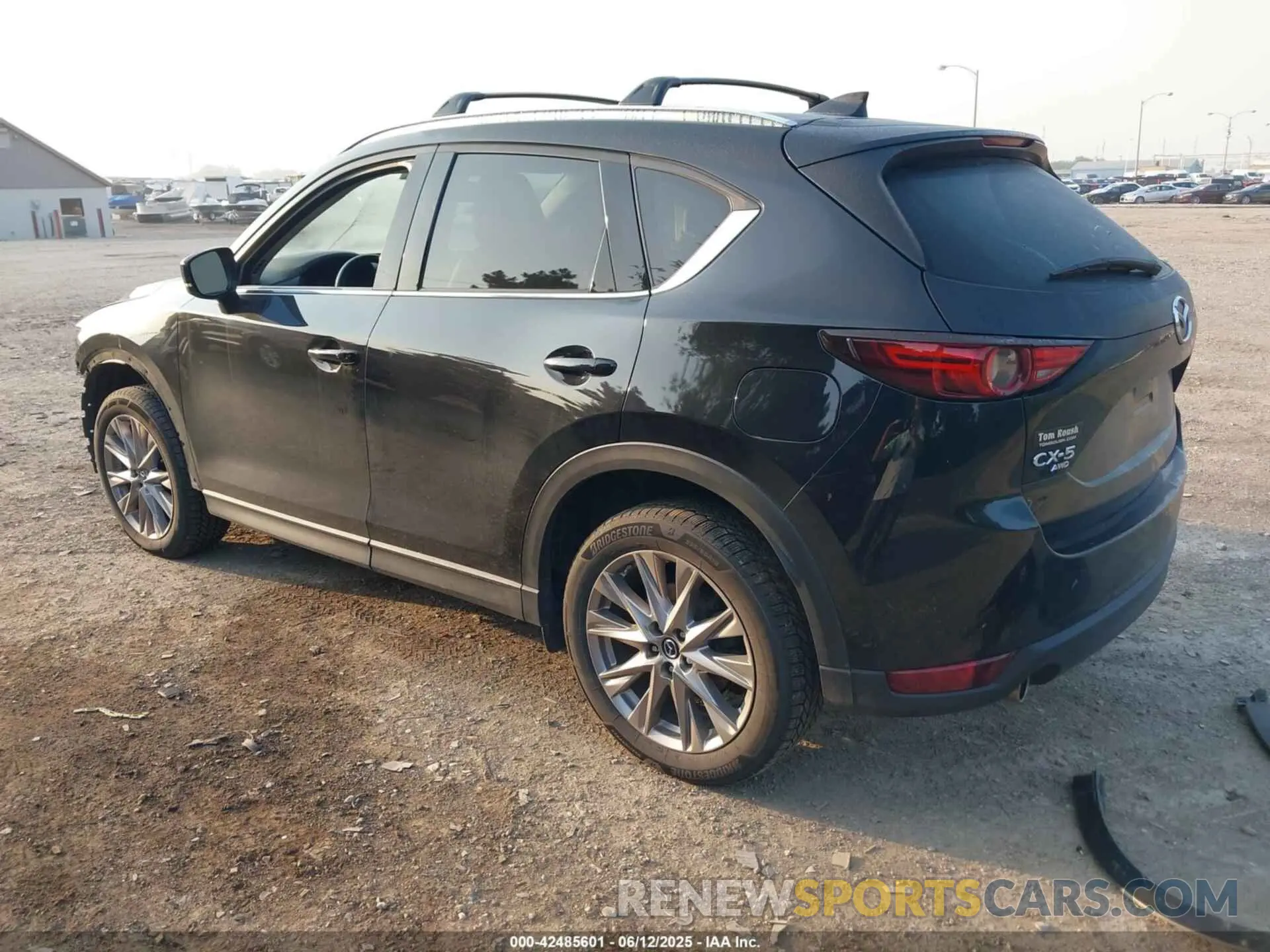 3 Photograph of a damaged car JM3KFBDM1L1809996 MAZDA CX-5 2020