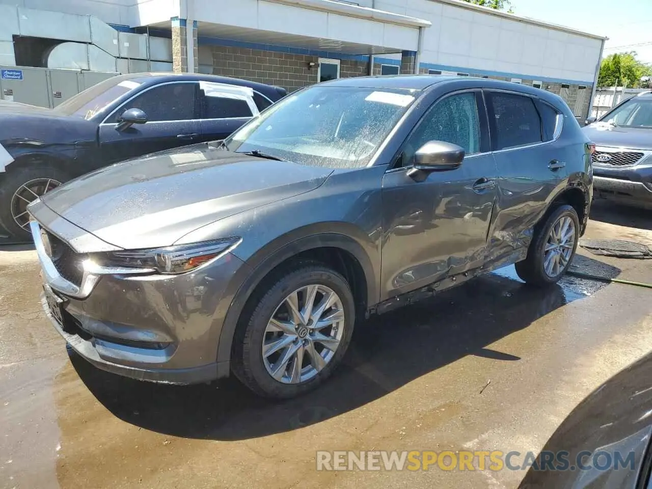 1 Photograph of a damaged car JM3KFBDM4L0771394 MAZDA CX-5 2020