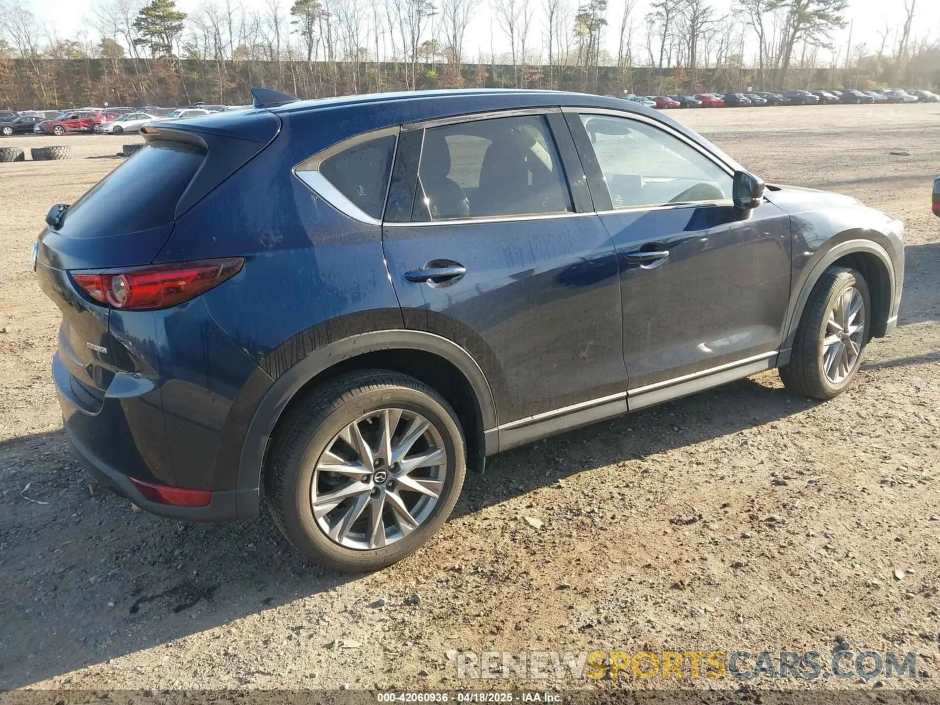 4 Photograph of a damaged car JM3KFBDM4L0779284 MAZDA CX-5 2020