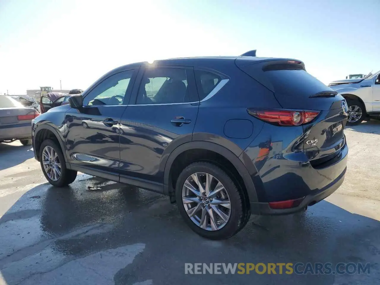2 Photograph of a damaged car JM3KFBDM5L0805634 MAZDA CX-5 2020