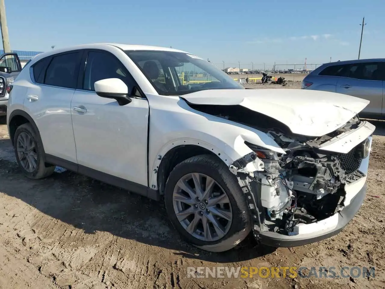 4 Photograph of a damaged car JM3KFBDM6L0857080 MAZDA CX-5 2020