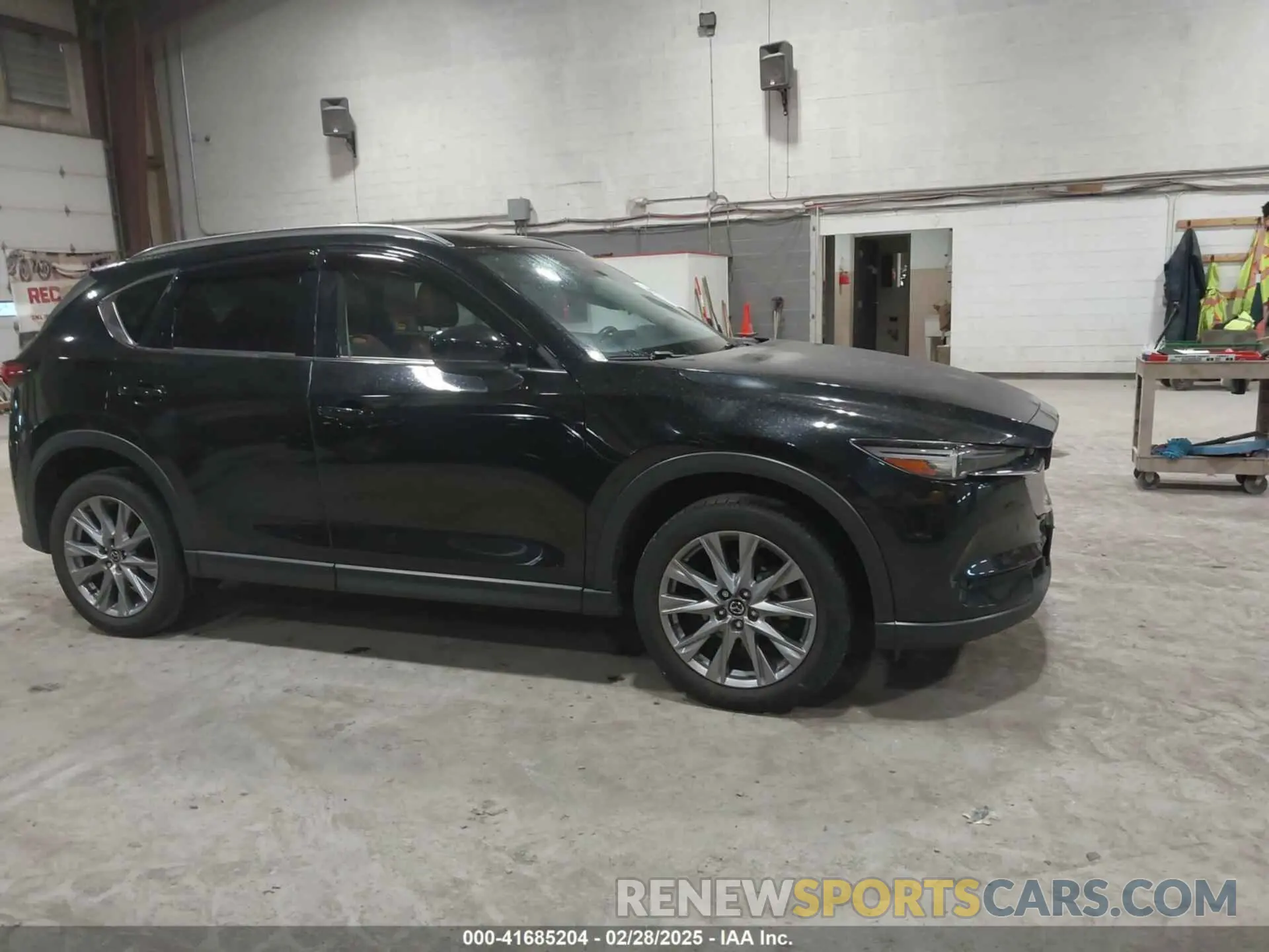 18 Photograph of a damaged car JM3KFBDM7L0853880 MAZDA CX-5 2020