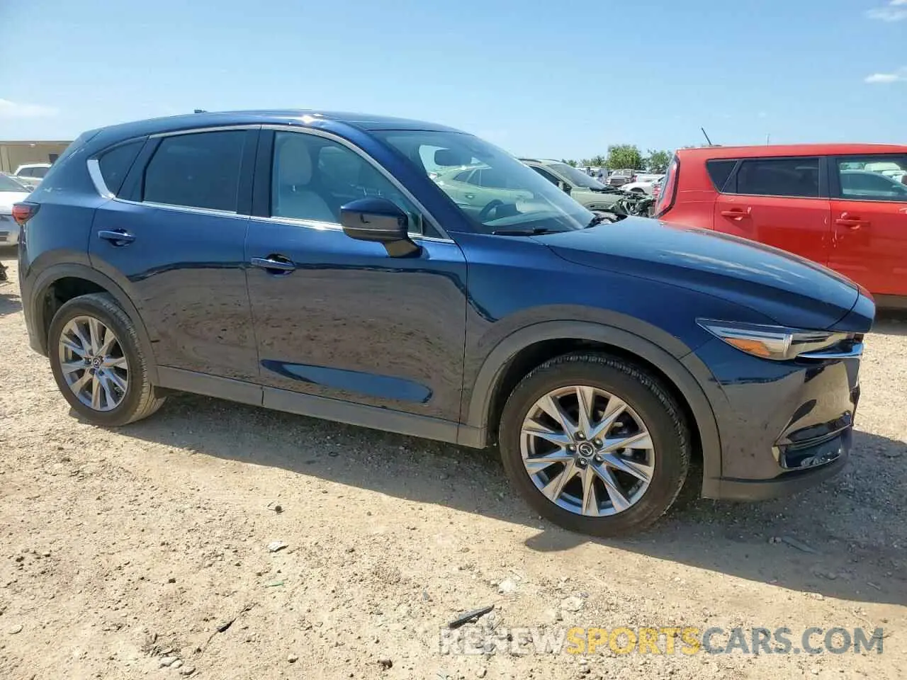 4 Photograph of a damaged car JM3KFBDM9L0754915 MAZDA CX-5 2020