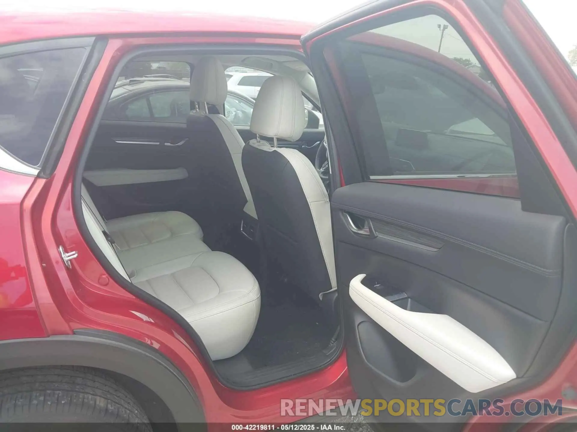 8 Photograph of a damaged car JM3KFBDM9L1787228 MAZDA CX-5 2020