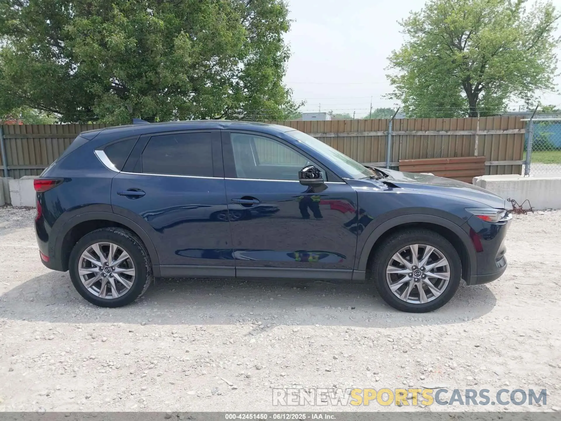 13 Фотография поврежденного автомобиля JM3KFBDMXL1742847 MAZDA CX-5 2020