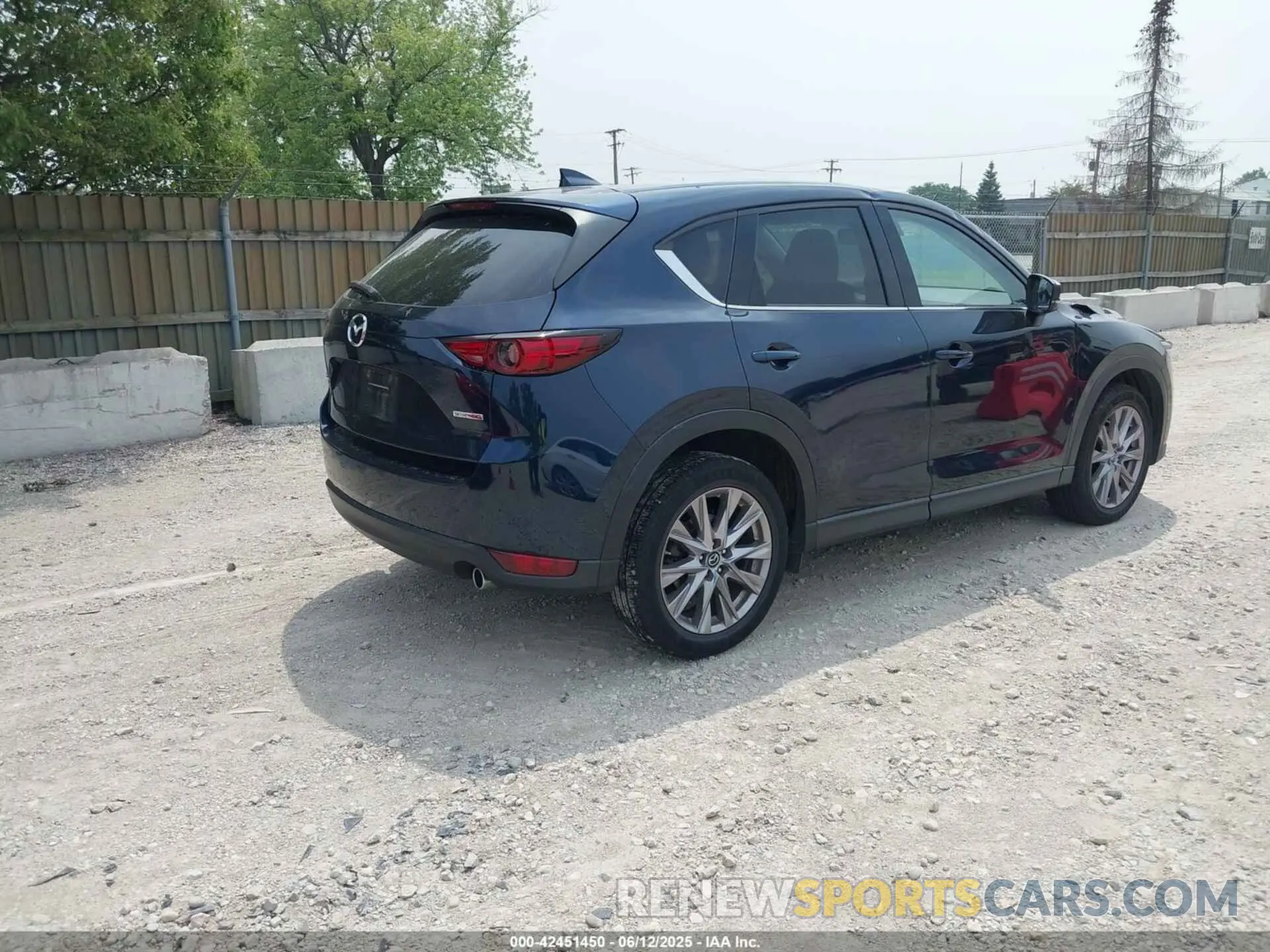 4 Фотография поврежденного автомобиля JM3KFBDMXL1742847 MAZDA CX-5 2020