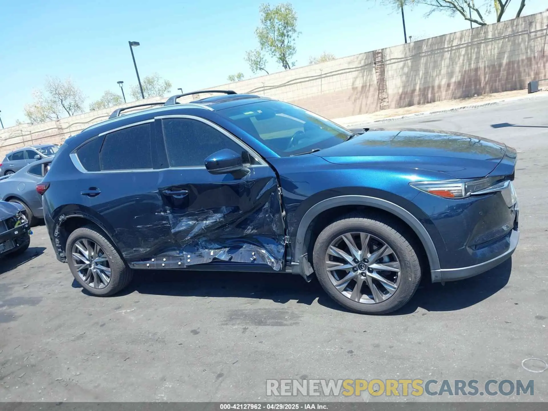 14 Фотография поврежденного автомобиля JM3KFBEY3L0747024 MAZDA CX-5 2020