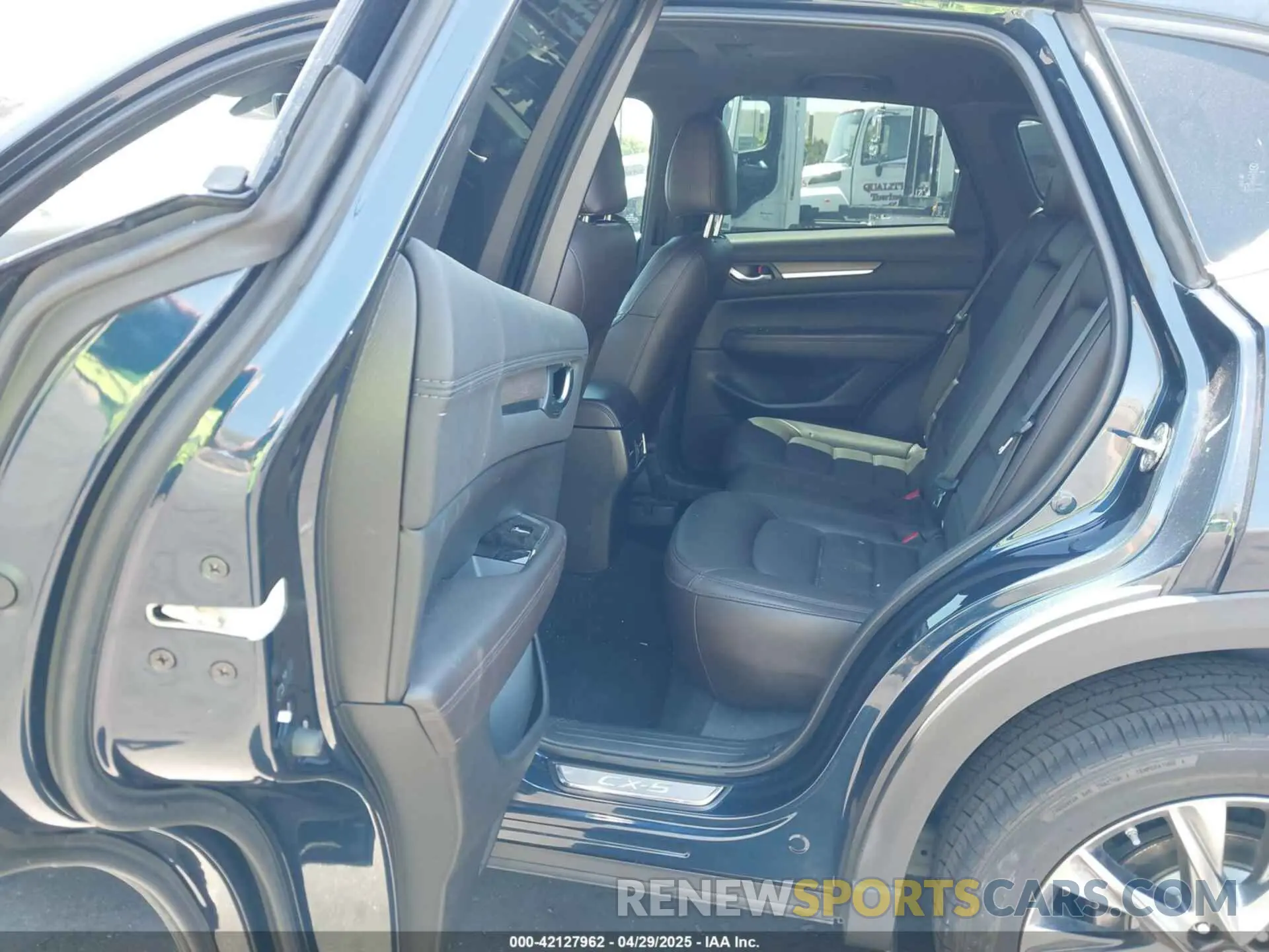 8 Фотография поврежденного автомобиля JM3KFBEY3L0747024 MAZDA CX-5 2020