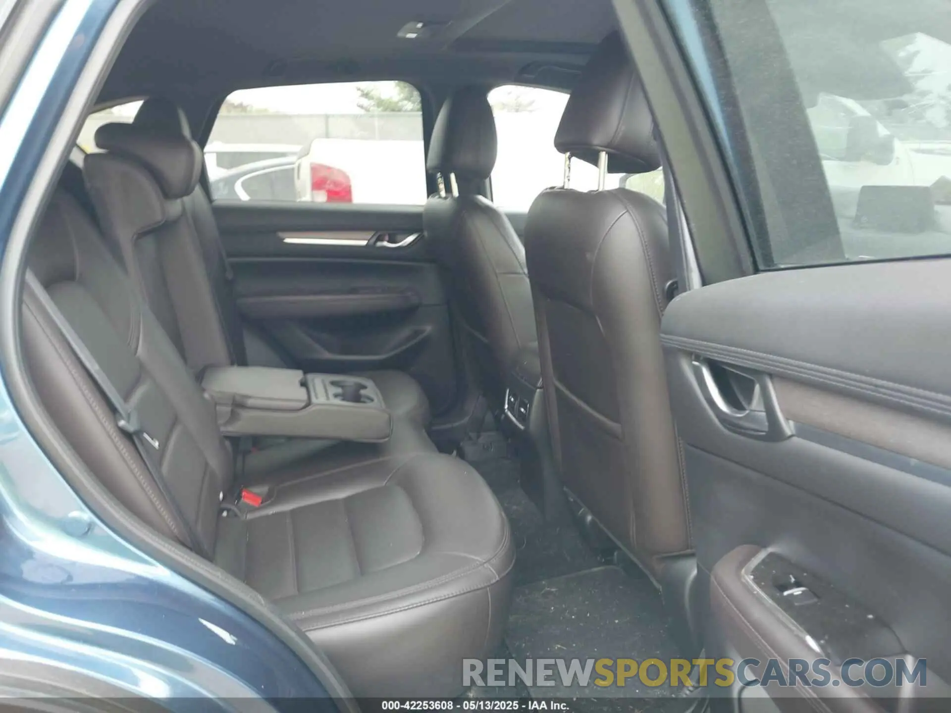 8 Photograph of a damaged car JM3KFBEY4L0746447 MAZDA CX-5 2020