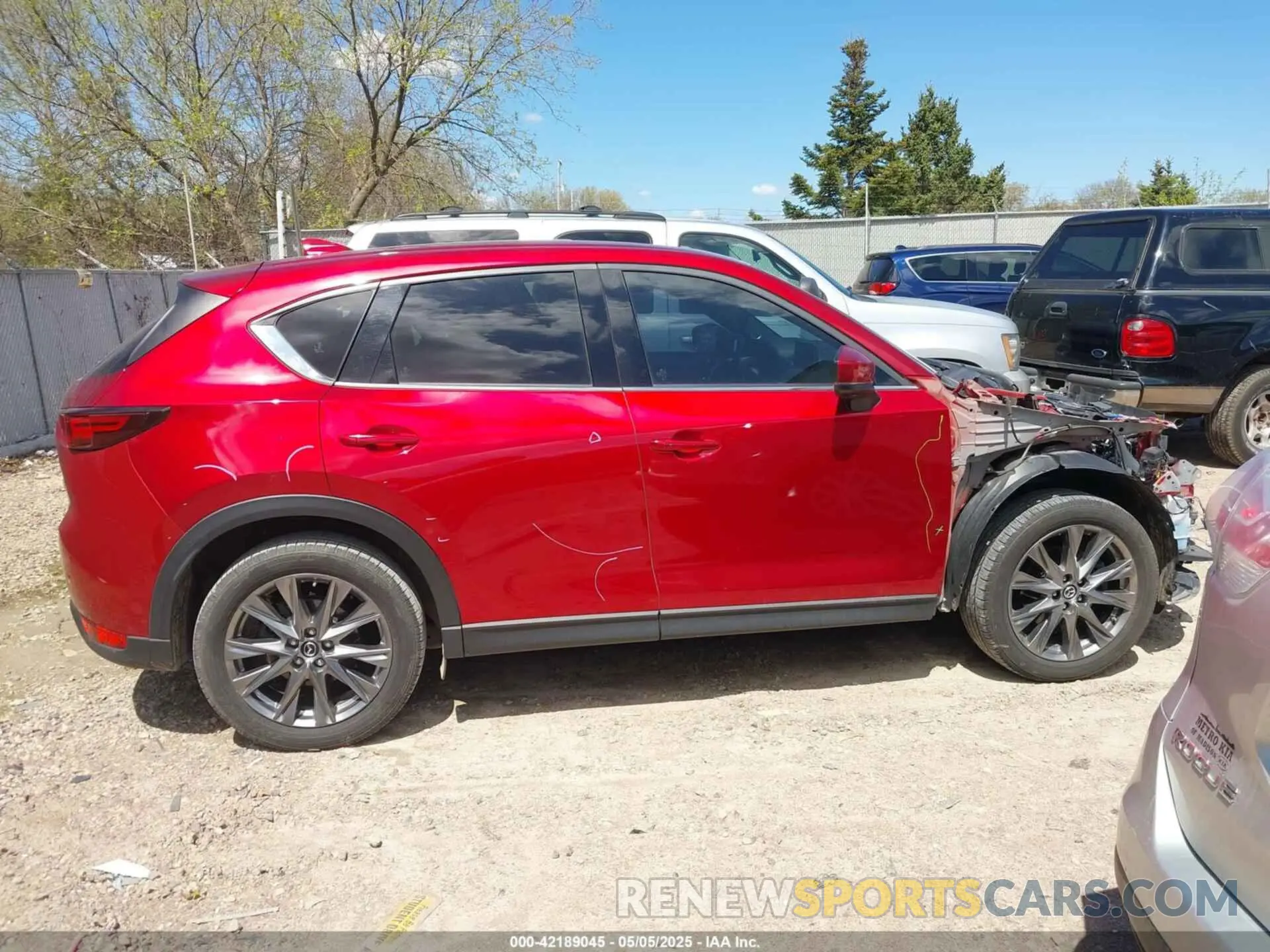 13 Photograph of a damaged car JM3KFBEY6L0738401 MAZDA CX-5 2020