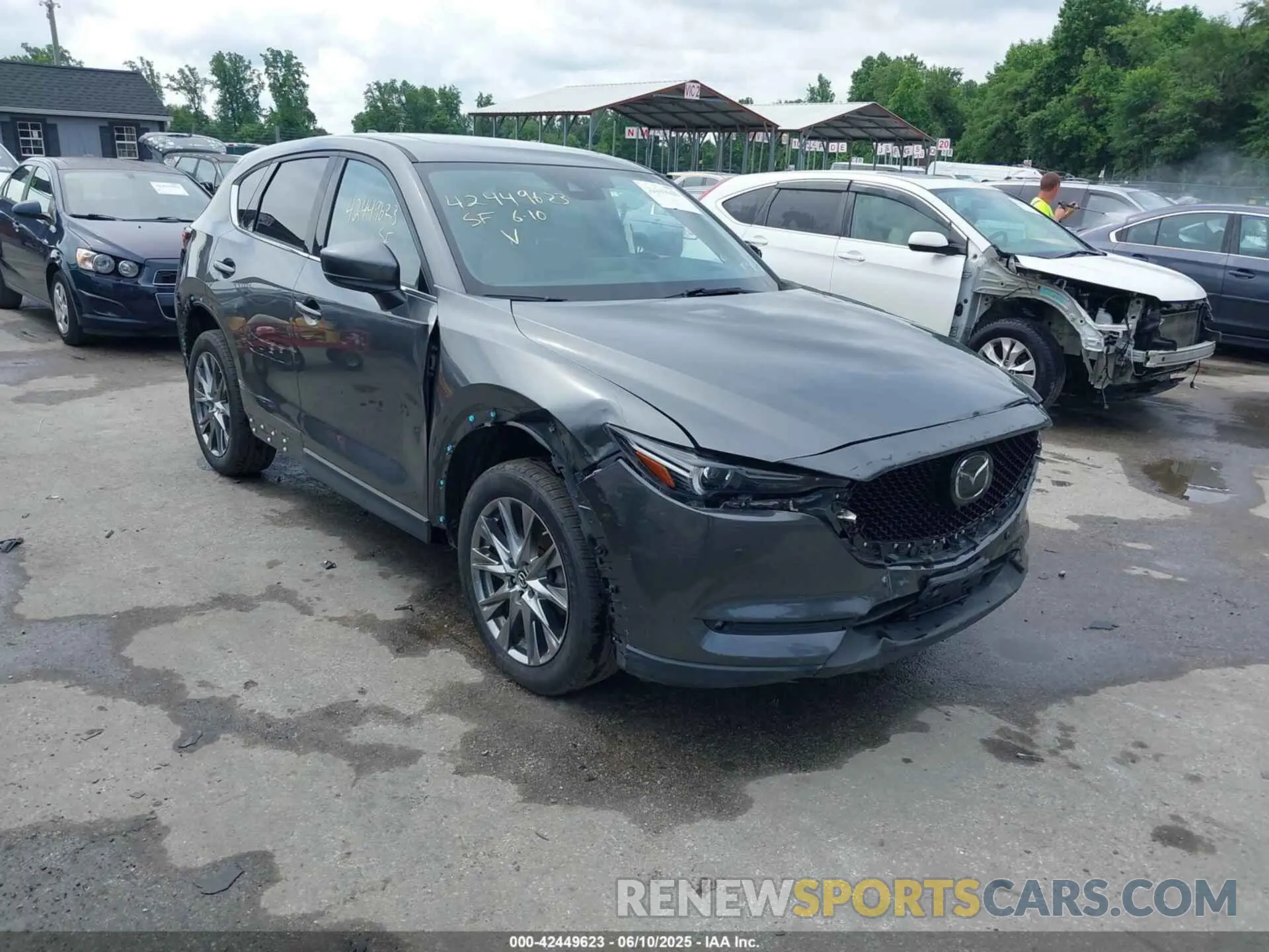 1 Photograph of a damaged car JM3KFBEY8L0822963 MAZDA CX-5 2020