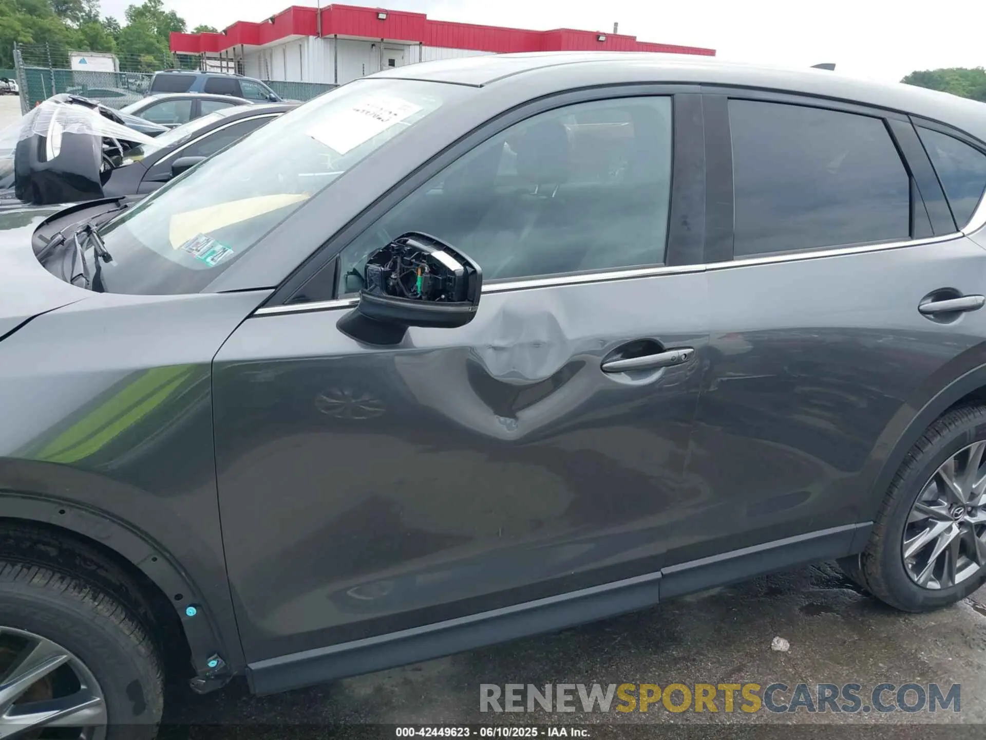 17 Photograph of a damaged car JM3KFBEY8L0822963 MAZDA CX-5 2020