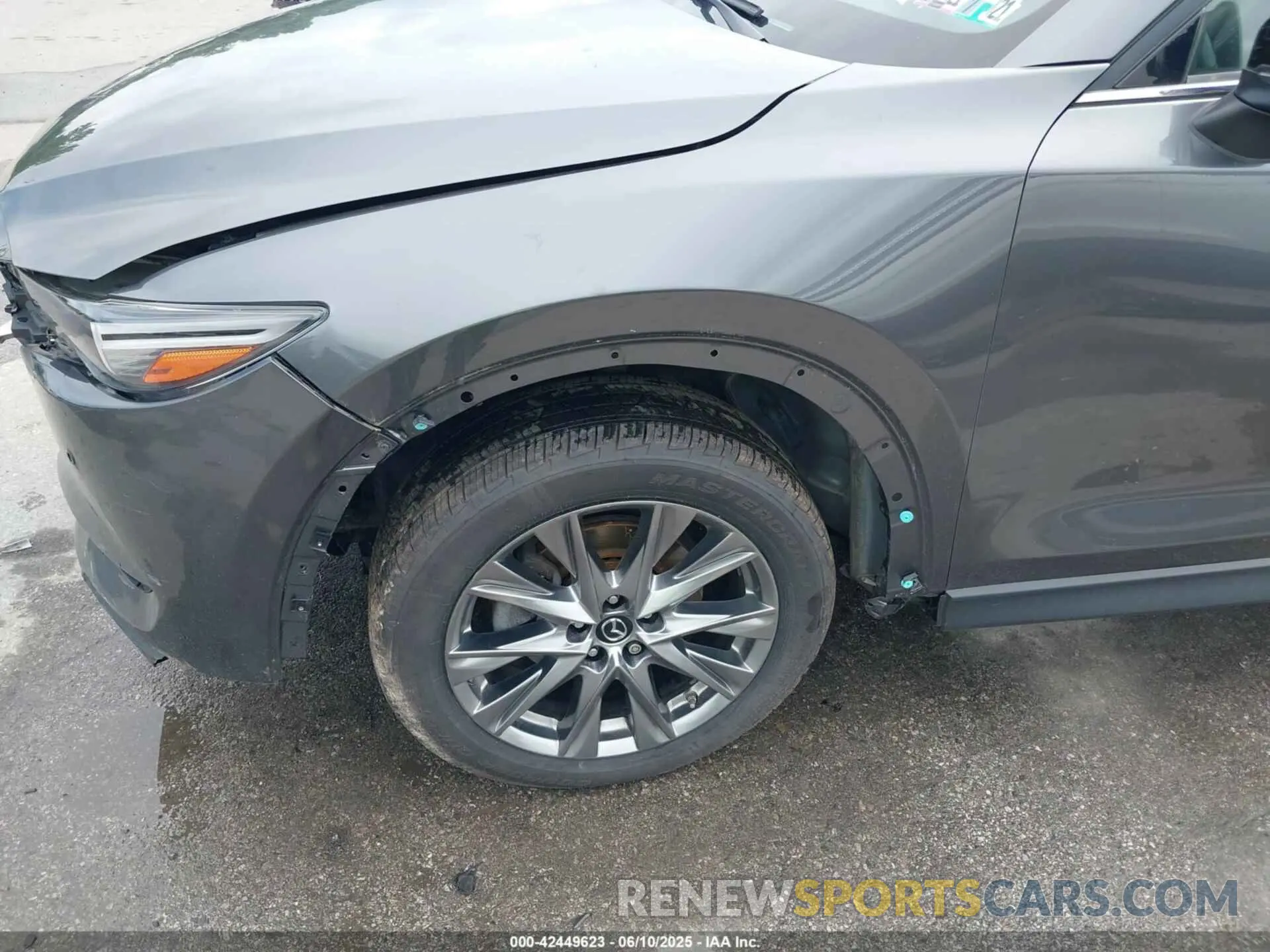 21 Photograph of a damaged car JM3KFBEY8L0822963 MAZDA CX-5 2020