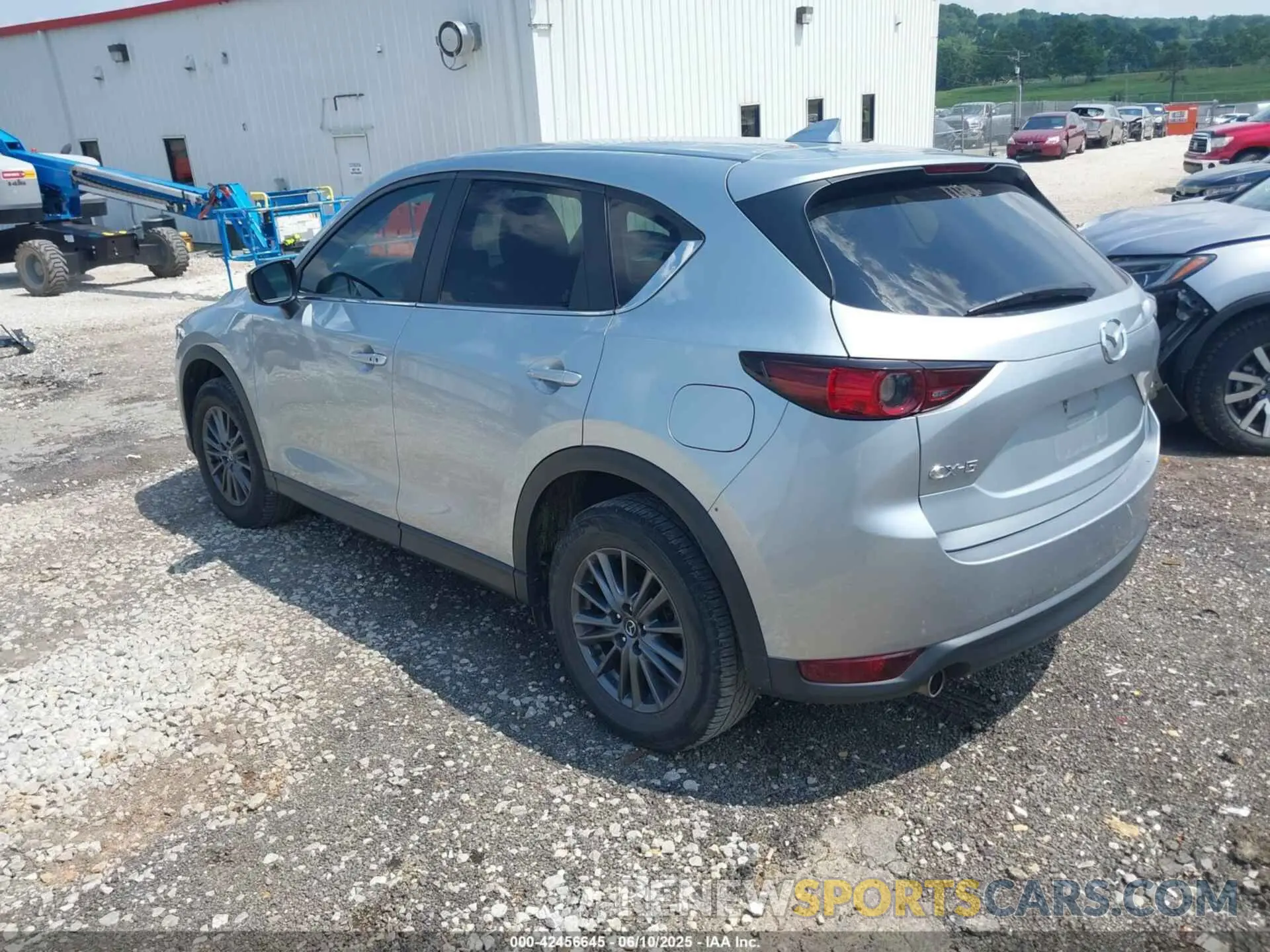 3 Фотография поврежденного автомобиля JM3KFACM2M0327685 MAZDA CX-5 2021