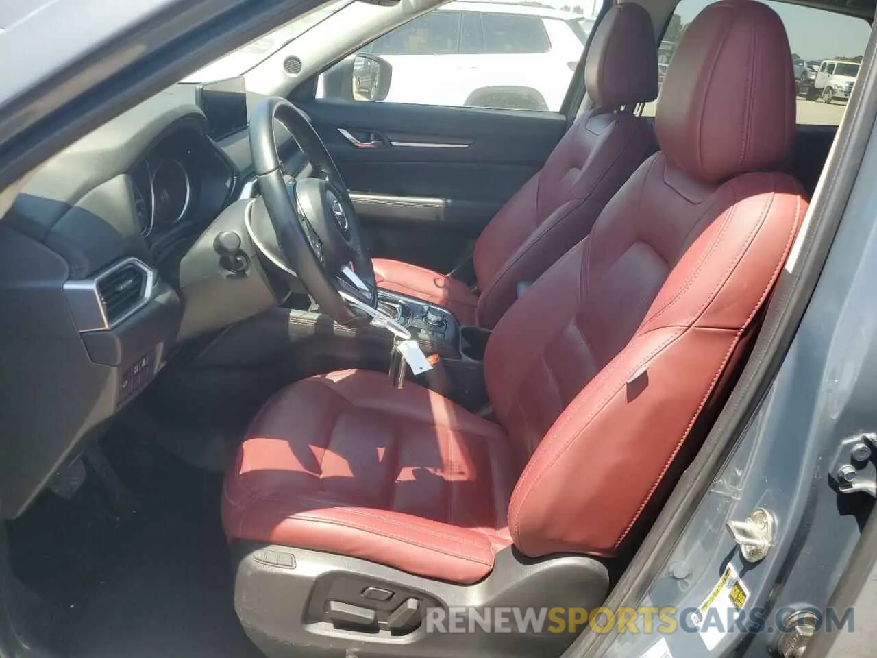 7 Photograph of a damaged car JM3KFACM2M0425938 MAZDA CX-5 2021