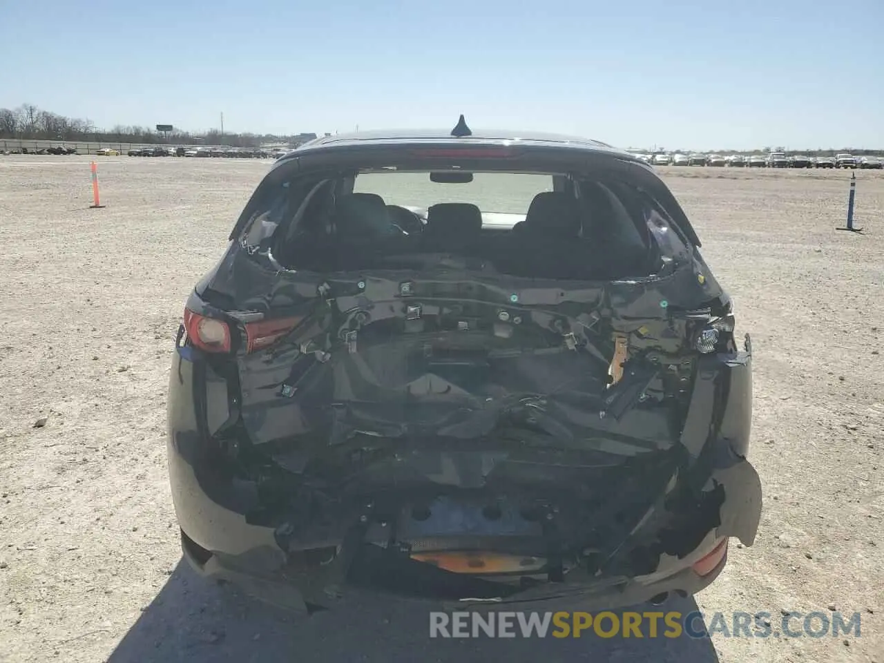 6 Photograph of a damaged car JM3KFACM5M0410995 MAZDA CX-5 2021