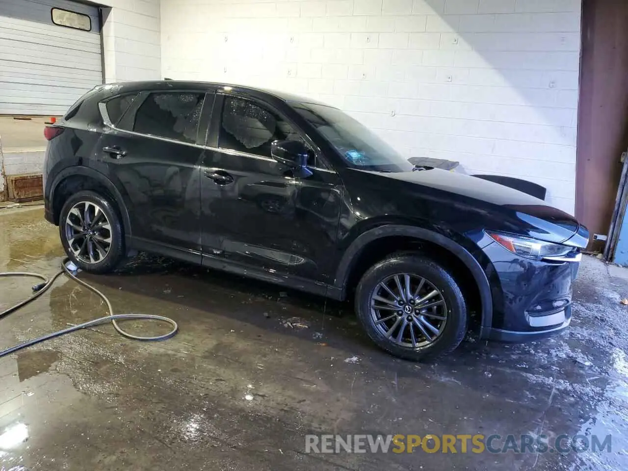 4 Photograph of a damaged car JM3KFACM8M0337847 MAZDA CX-5 2021