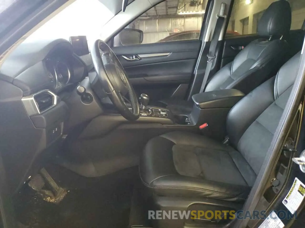 7 Photograph of a damaged car JM3KFACM8M0337847 MAZDA CX-5 2021