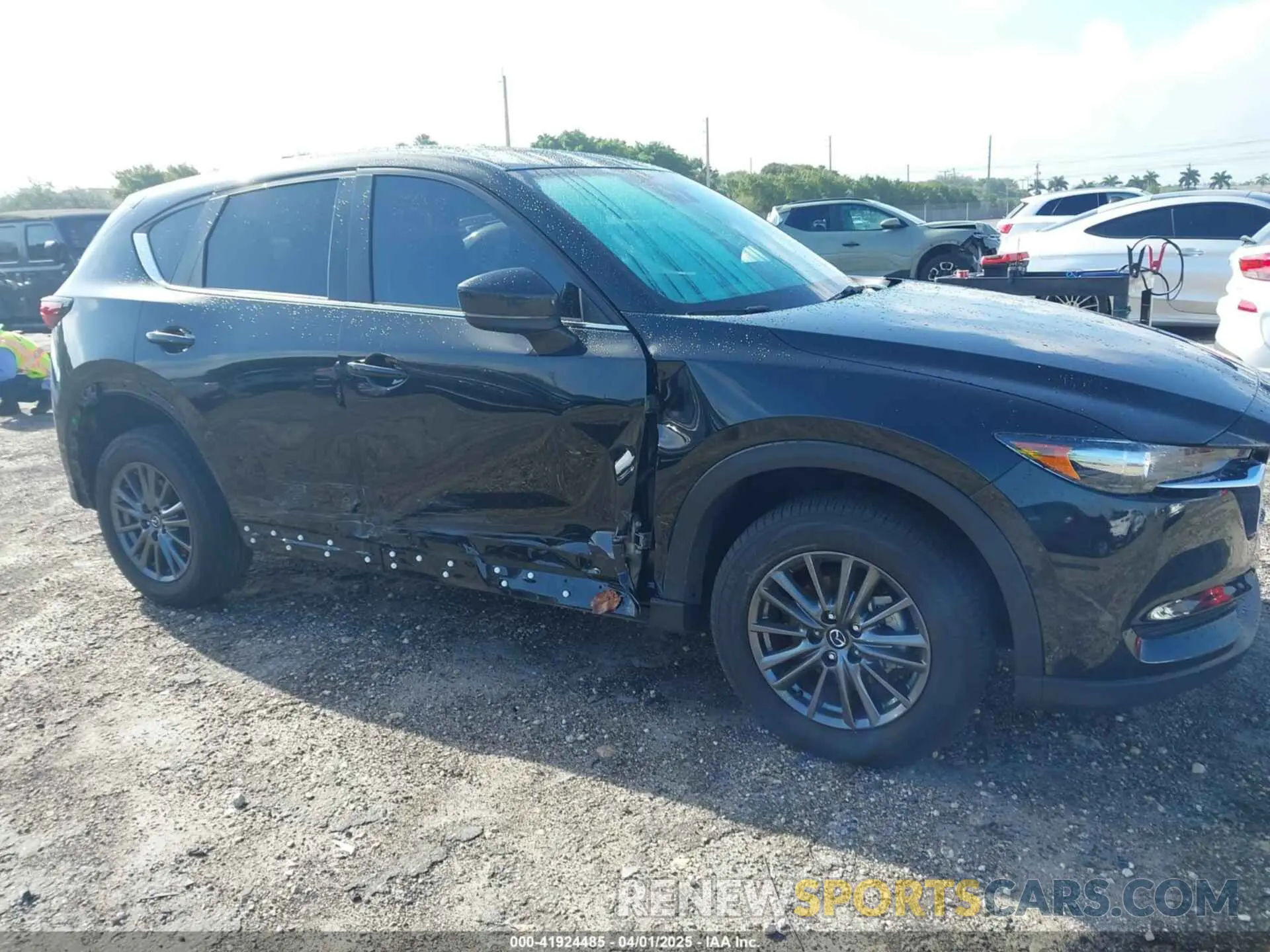 18 Photograph of a damaged car JM3KFACM8M0377619 MAZDA CX-5 2021