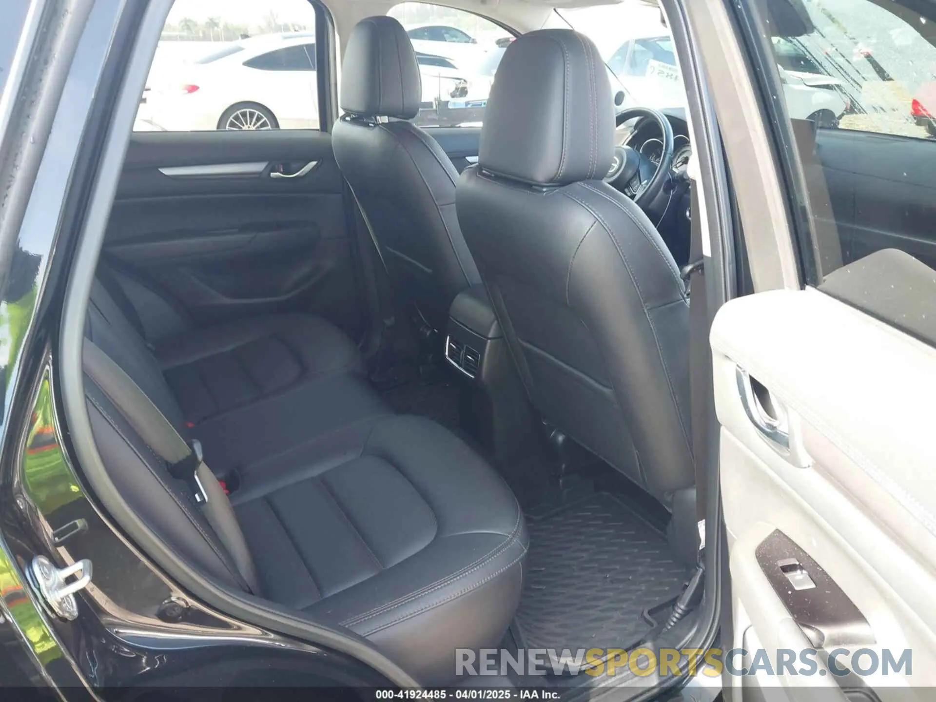 8 Photograph of a damaged car JM3KFACM8M0377619 MAZDA CX-5 2021
