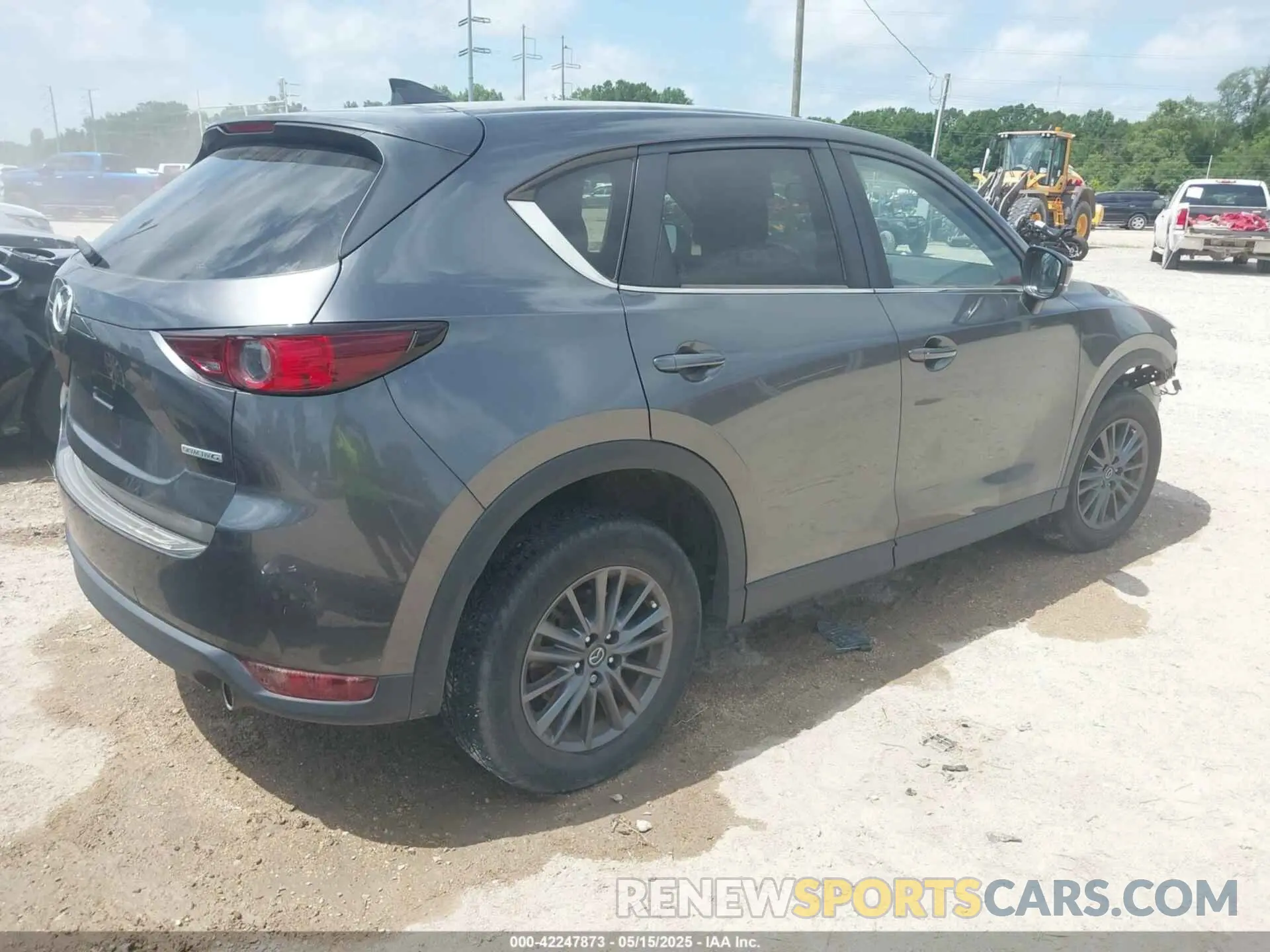 4 Photograph of a damaged car JM3KFACM9M0461562 MAZDA CX-5 2021