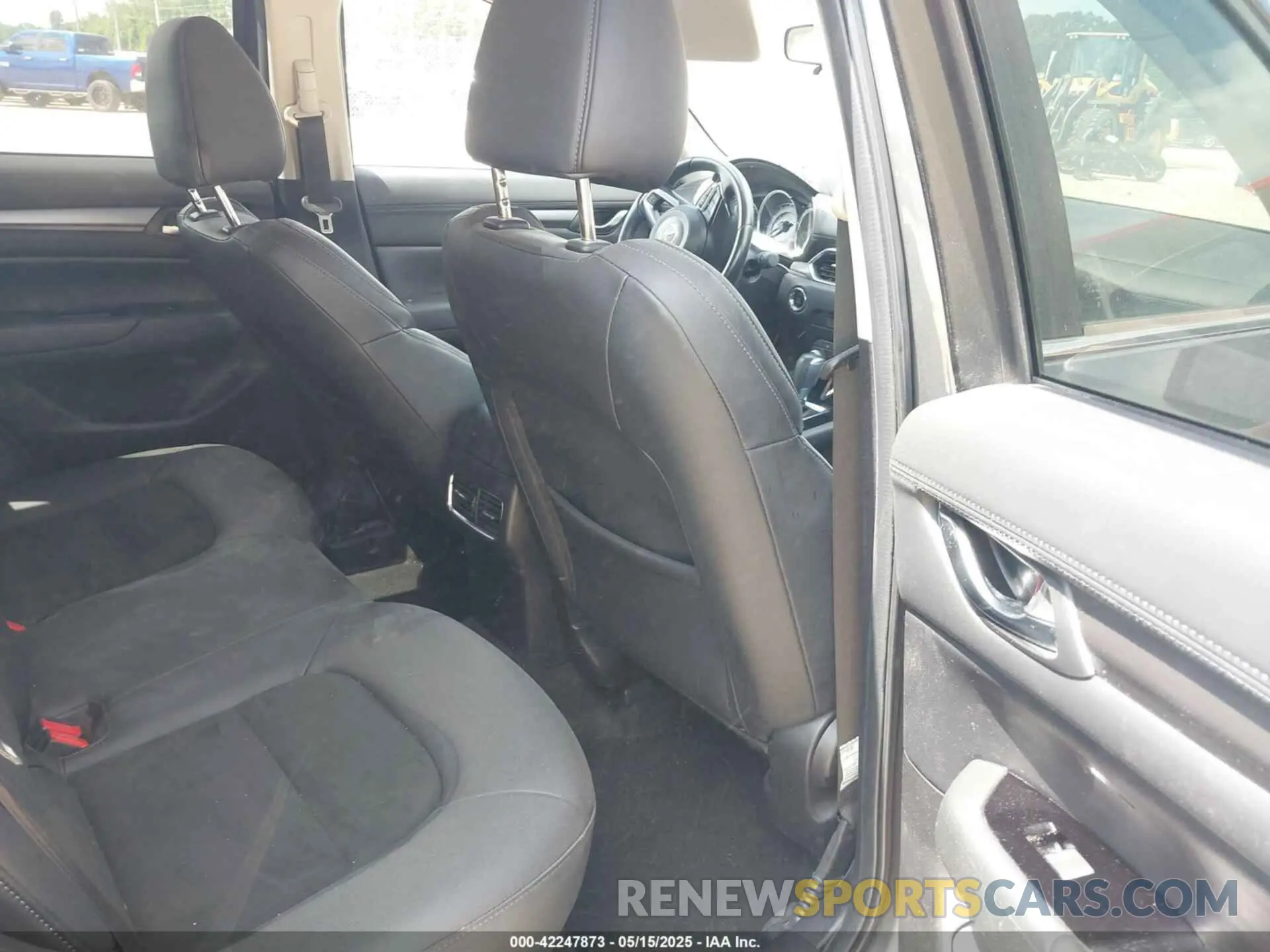 8 Photograph of a damaged car JM3KFACM9M0461562 MAZDA CX-5 2021