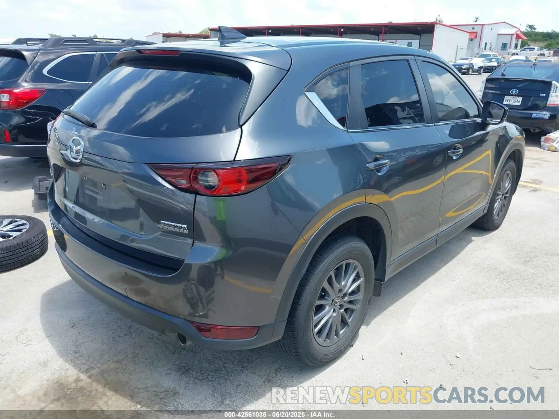 4 Photograph of a damaged car JM3KFACMXM0332701 MAZDA CX-5 2021
