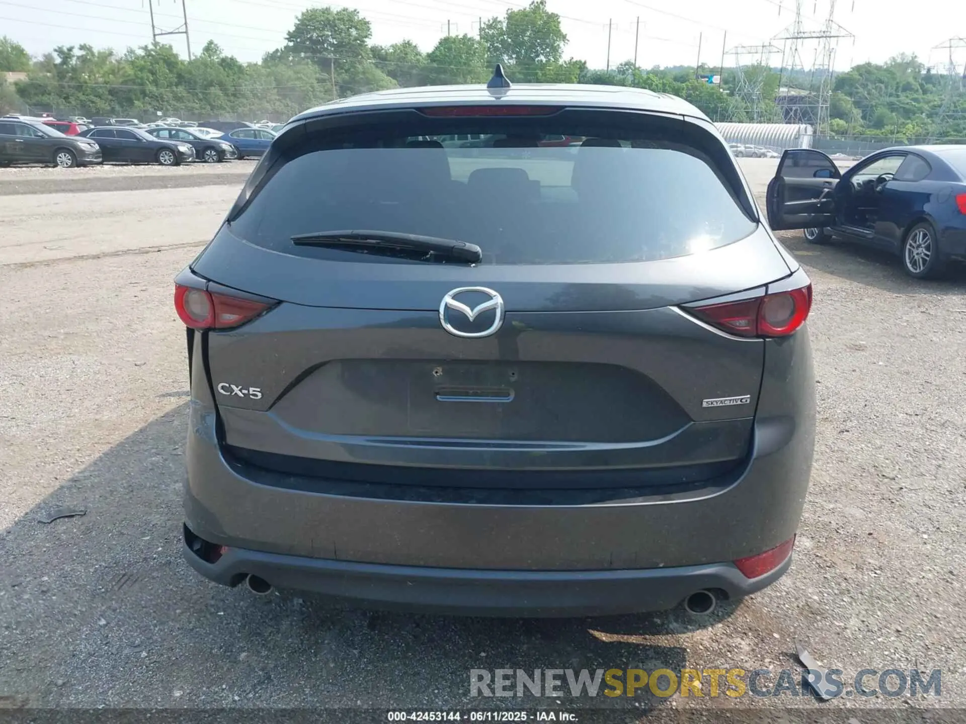 17 Photograph of a damaged car JM3KFACMXM1333664 MAZDA CX-5 2021