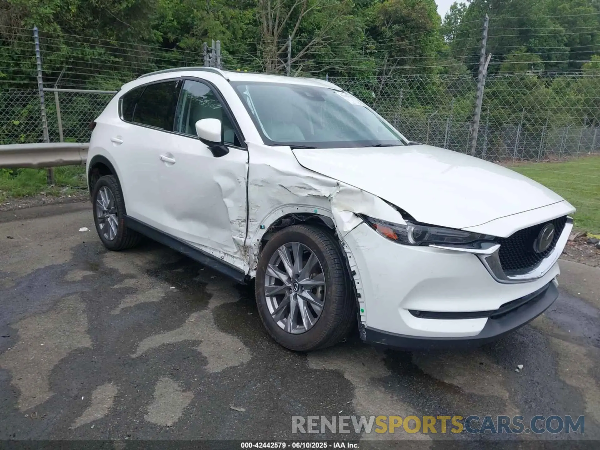 1 Фотография поврежденного автомобиля JM3KFADM7M0419356 MAZDA CX-5 2021