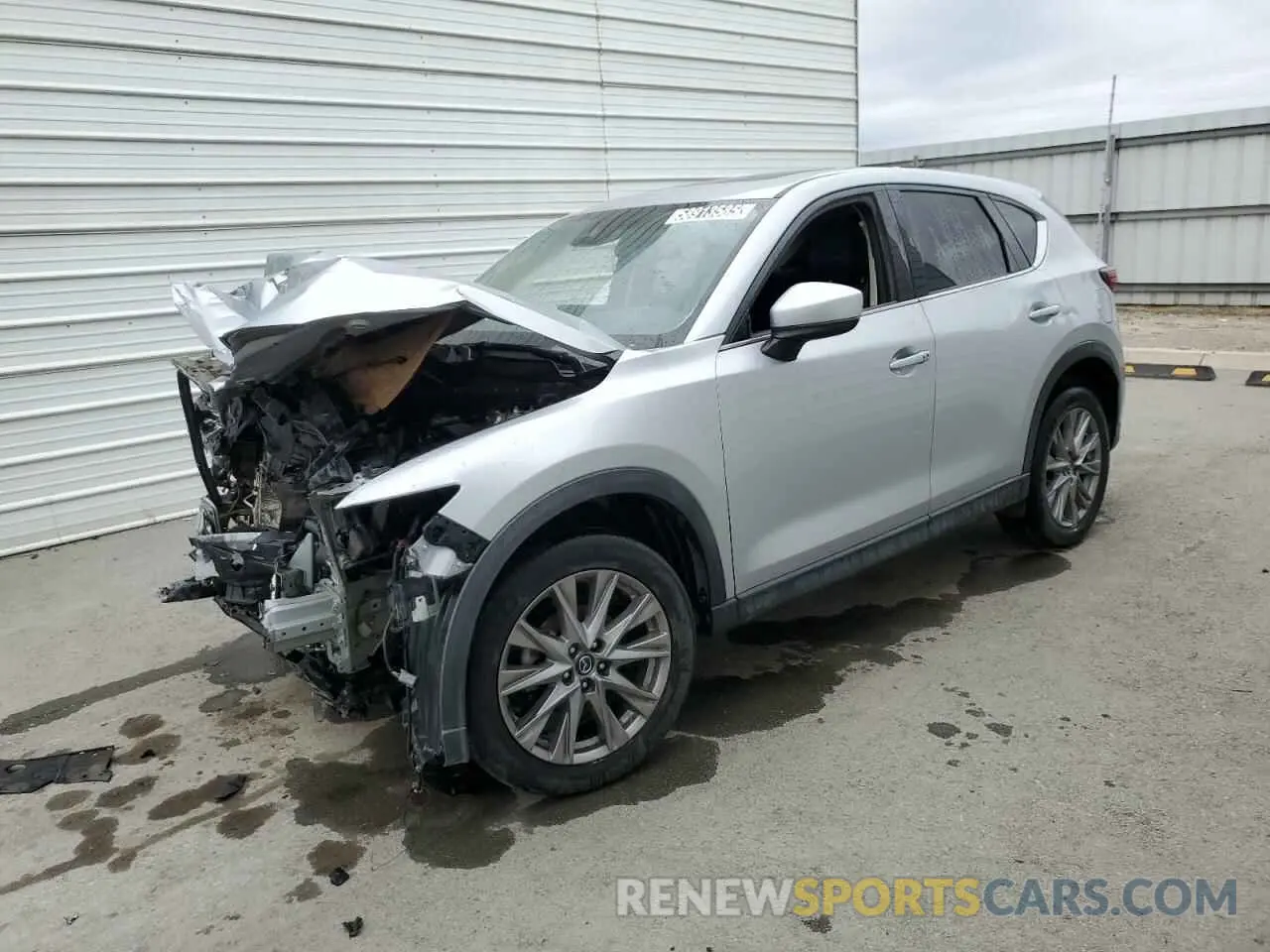 1 Фотография поврежденного автомобиля JM3KFADM7M1339081 MAZDA CX-5 2021