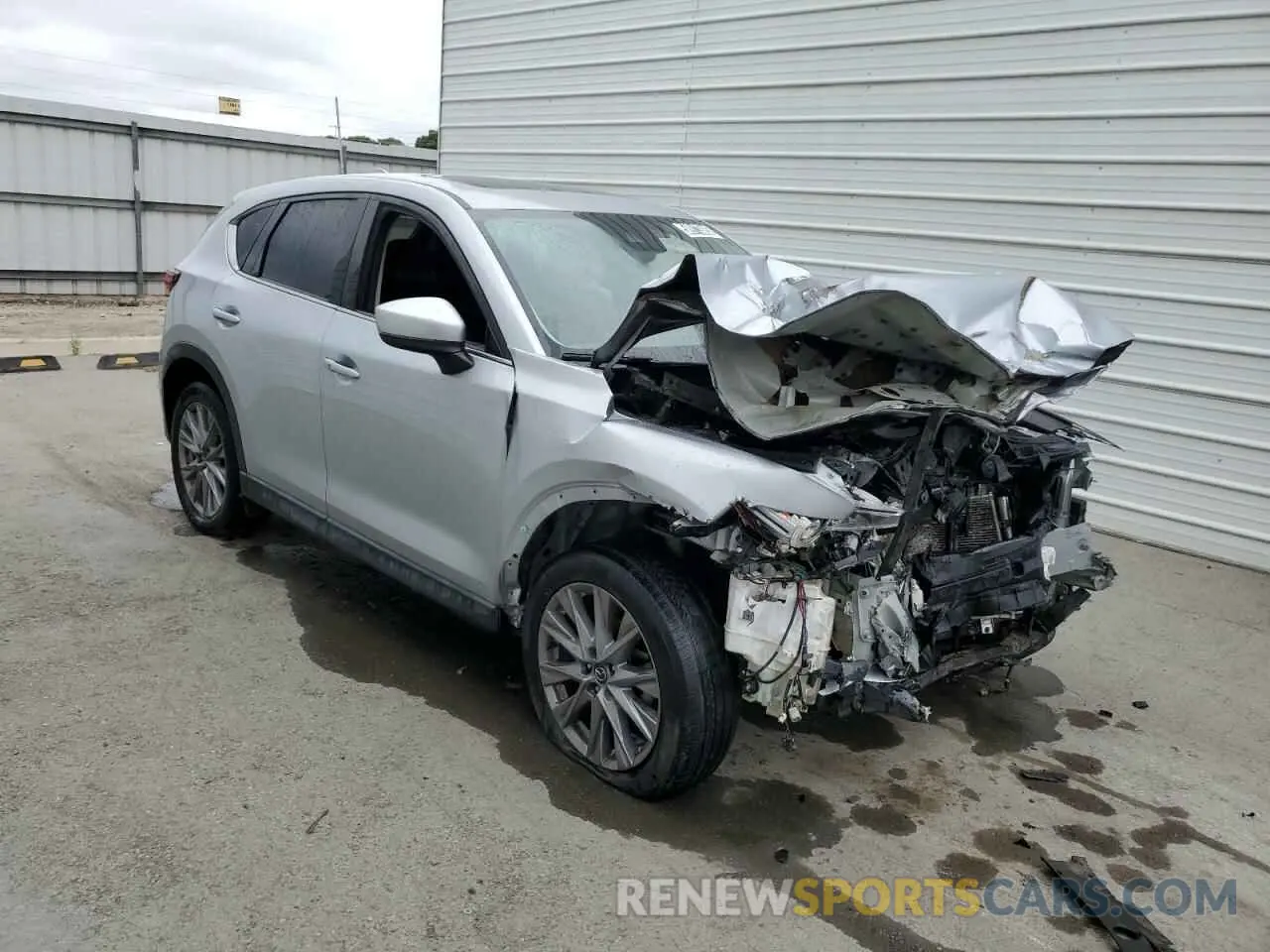 4 Фотография поврежденного автомобиля JM3KFADM7M1339081 MAZDA CX-5 2021