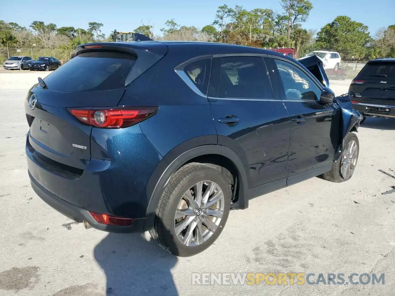 3 Фотография поврежденного автомобиля JM3KFADM9M0401778 MAZDA CX-5 2021