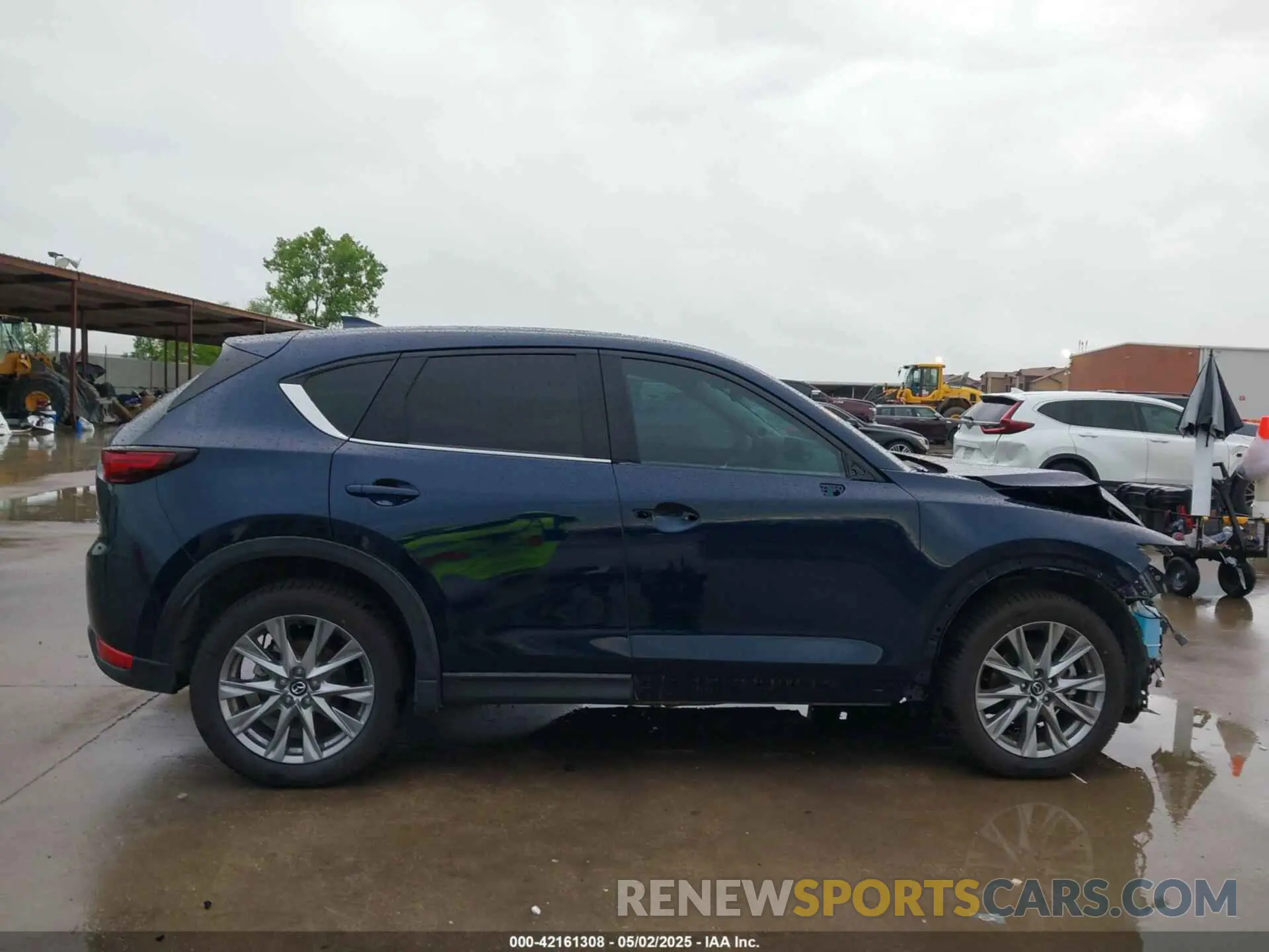 14 Photograph of a damaged car JM3KFBAY1M0474124 MAZDA CX-5 2021