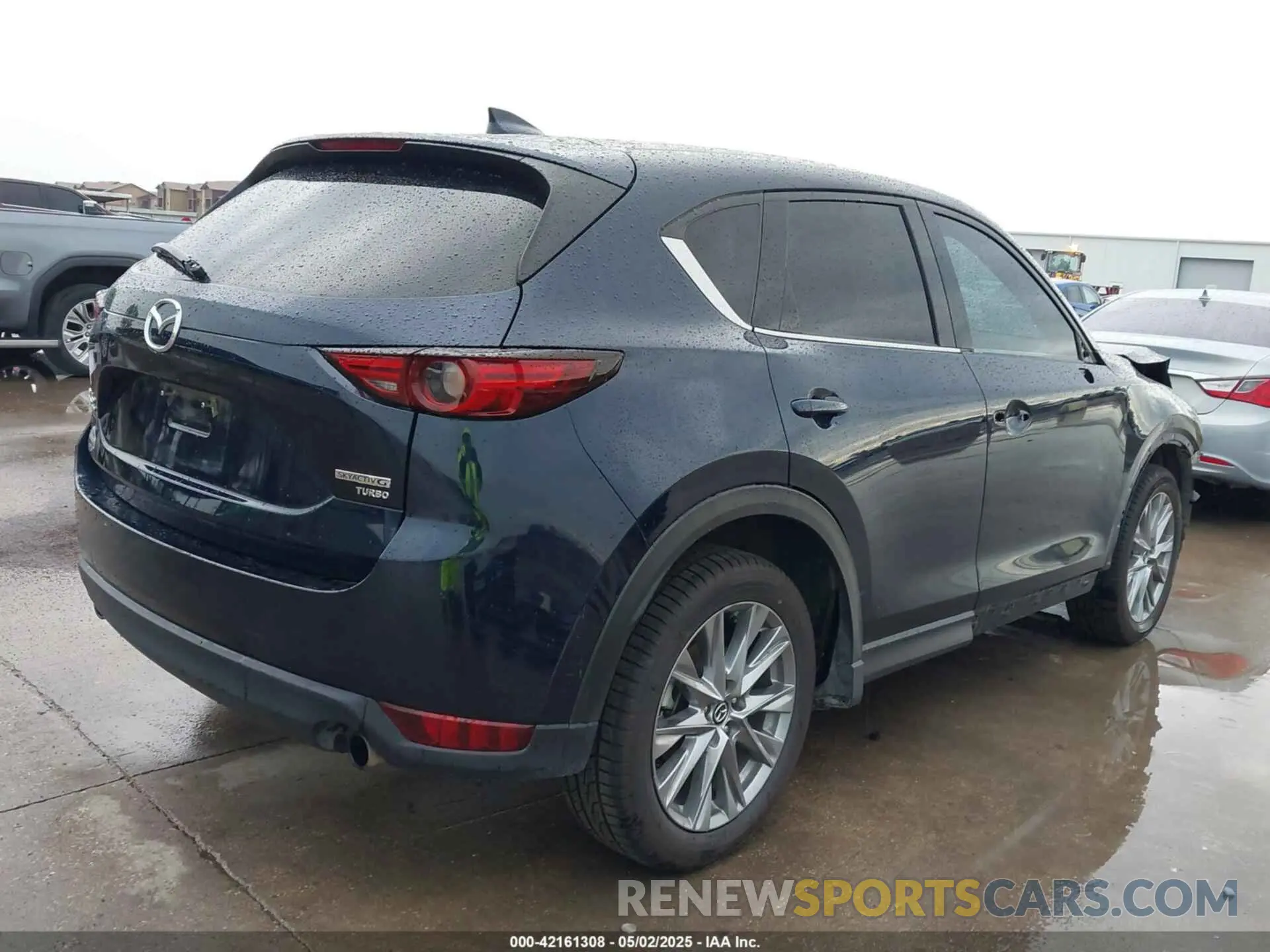 4 Photograph of a damaged car JM3KFBAY1M0474124 MAZDA CX-5 2021