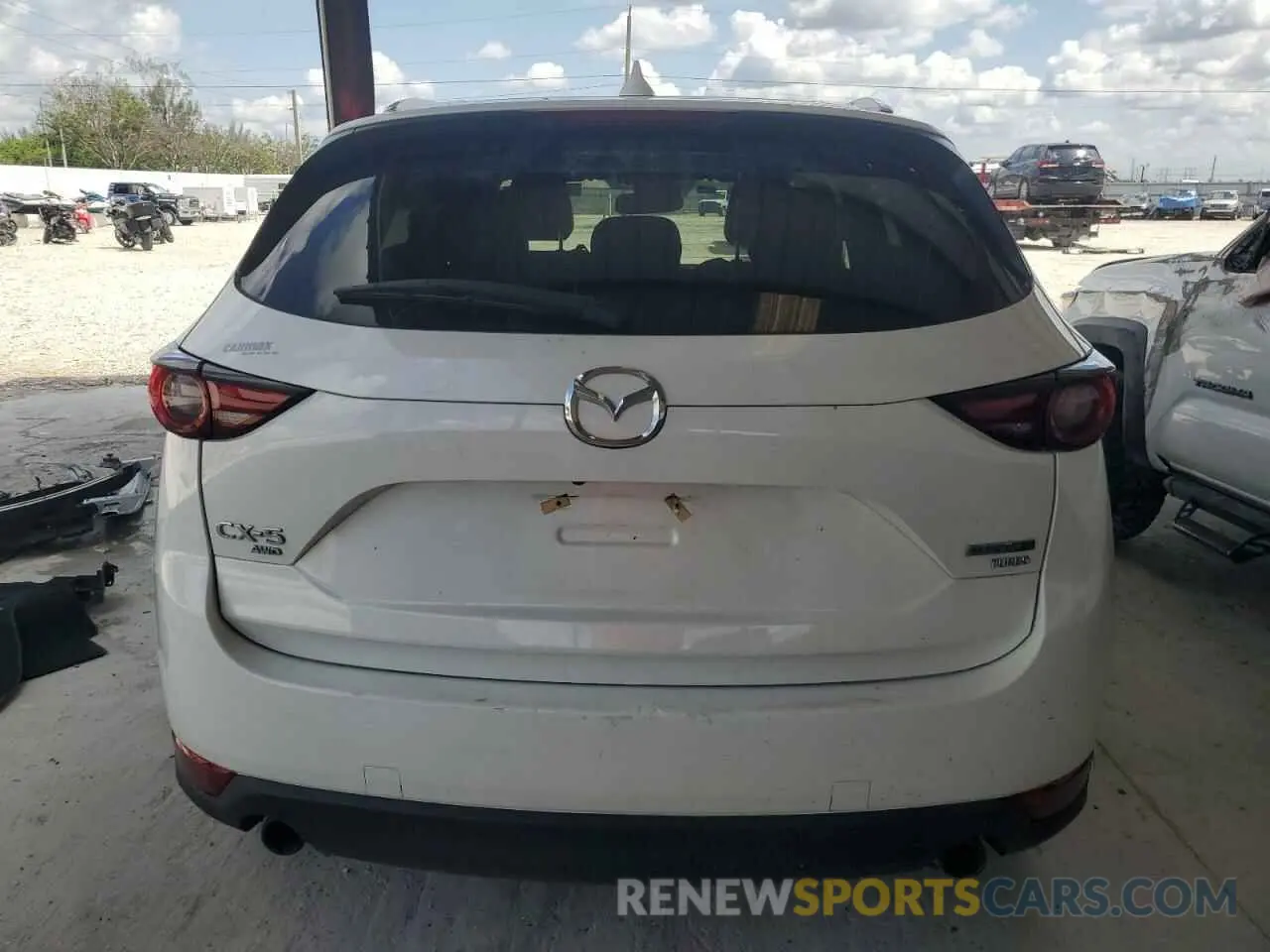 6 Photograph of a damaged car JM3KFBAY6M0326857 MAZDA CX-5 2021