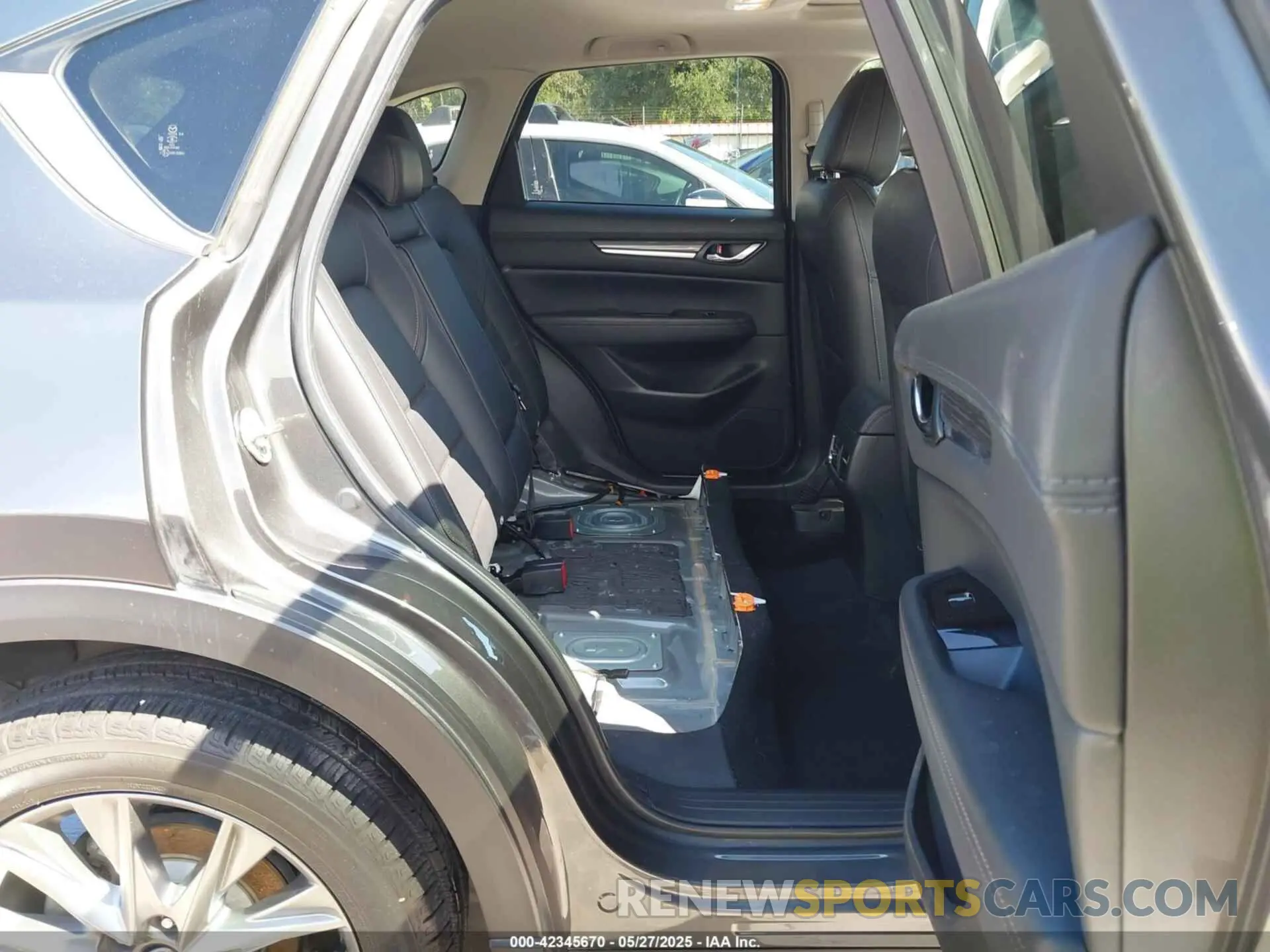 8 Photograph of a damaged car JM3KFBAY6M0336742 MAZDA CX-5 2021