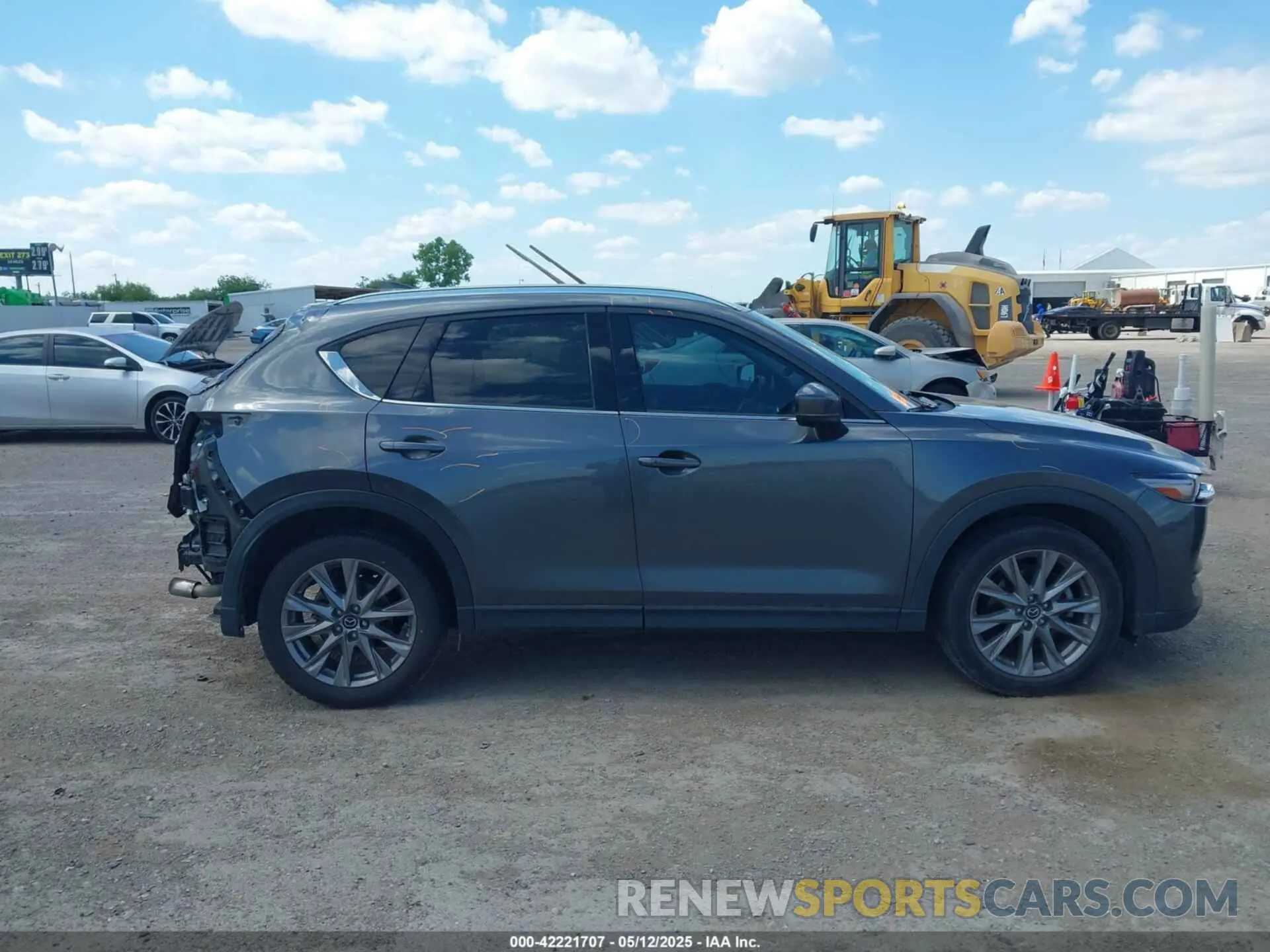 14 Photograph of a damaged car JM3KFBAY7M0415921 MAZDA CX-5 2021