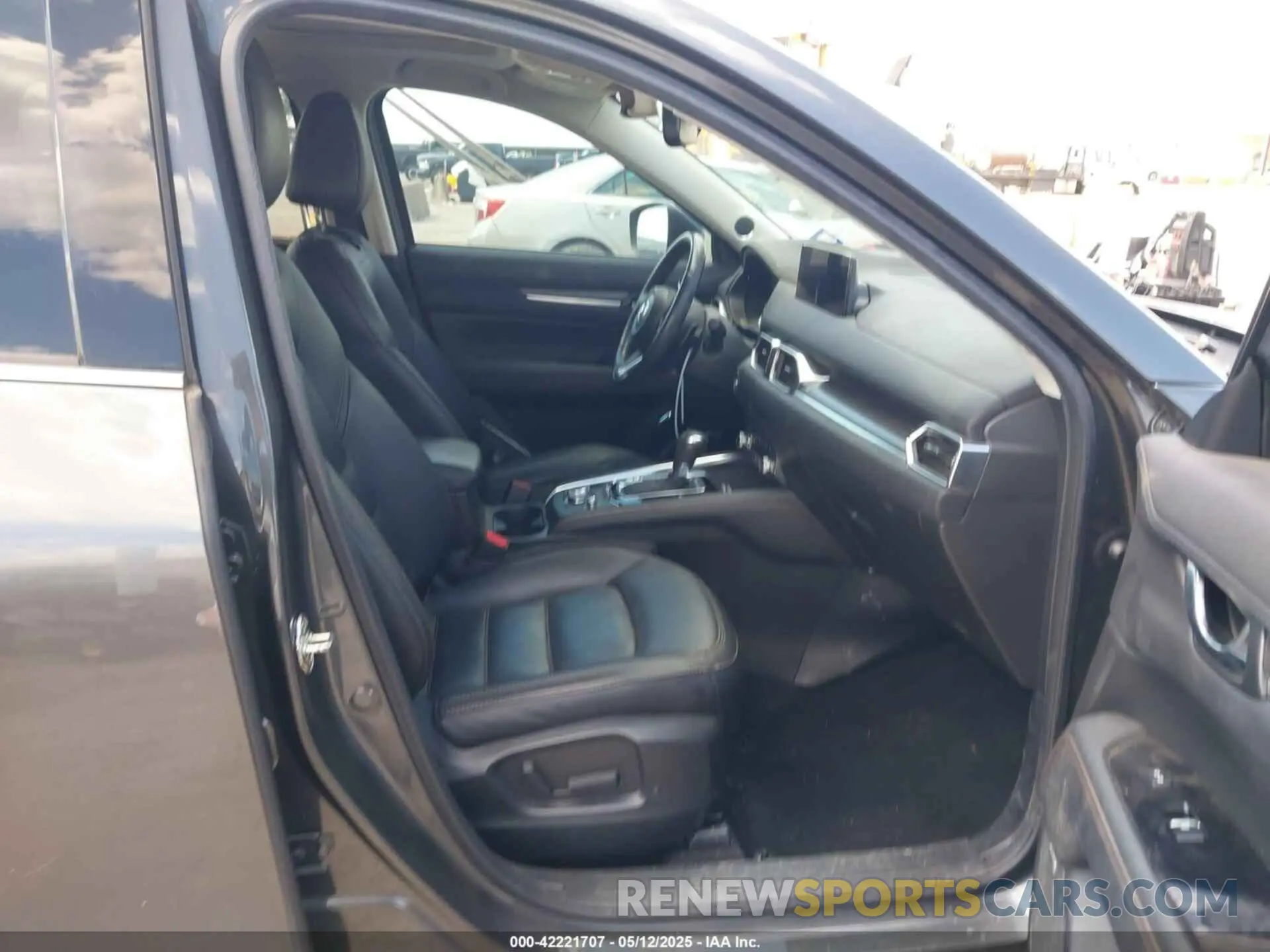 5 Photograph of a damaged car JM3KFBAY7M0415921 MAZDA CX-5 2021