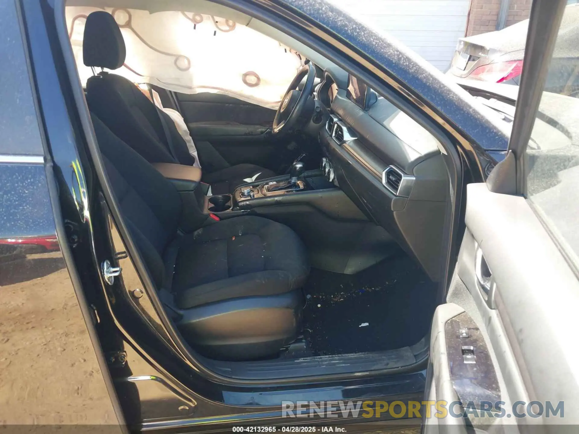 5 Photograph of a damaged car JM3KFBBM1M0398352 MAZDA CX-5 2021