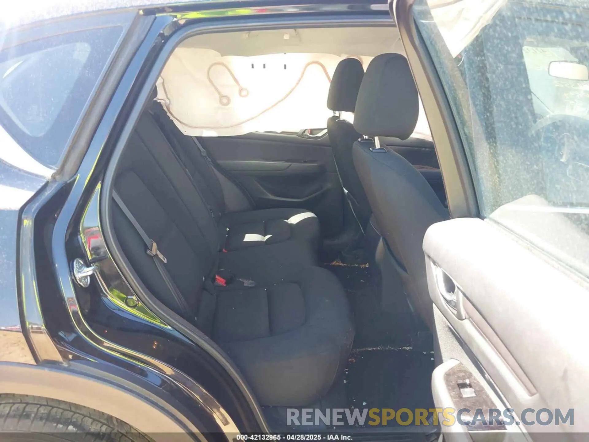 8 Photograph of a damaged car JM3KFBBM1M0398352 MAZDA CX-5 2021