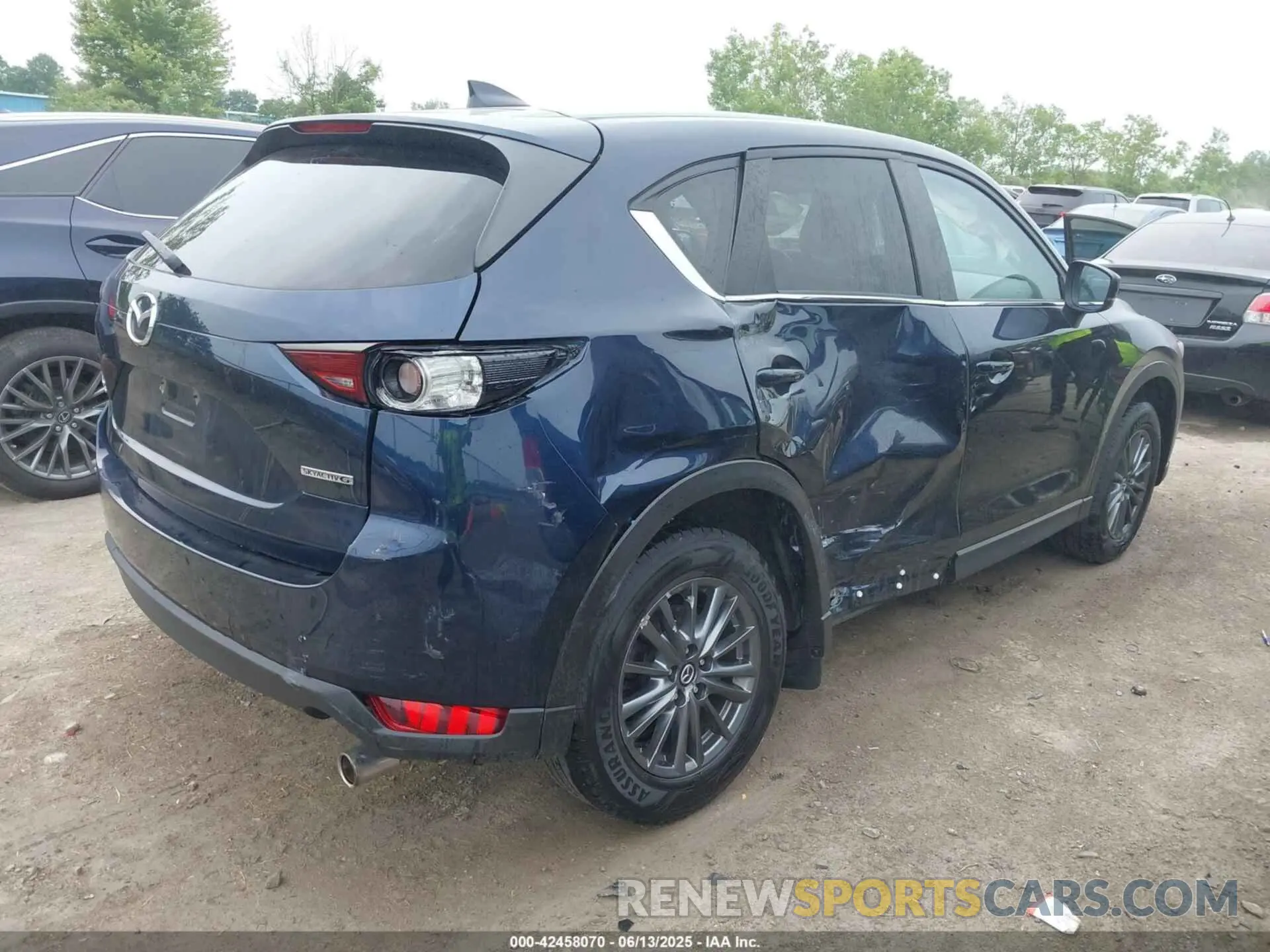 4 Photograph of a damaged car JM3KFBCMXM1386516 MAZDA CX-5 2021