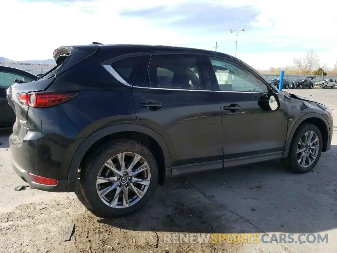 3 Photograph of a damaged car JM3KFBDM0M0327687 MAZDA CX-5 2021