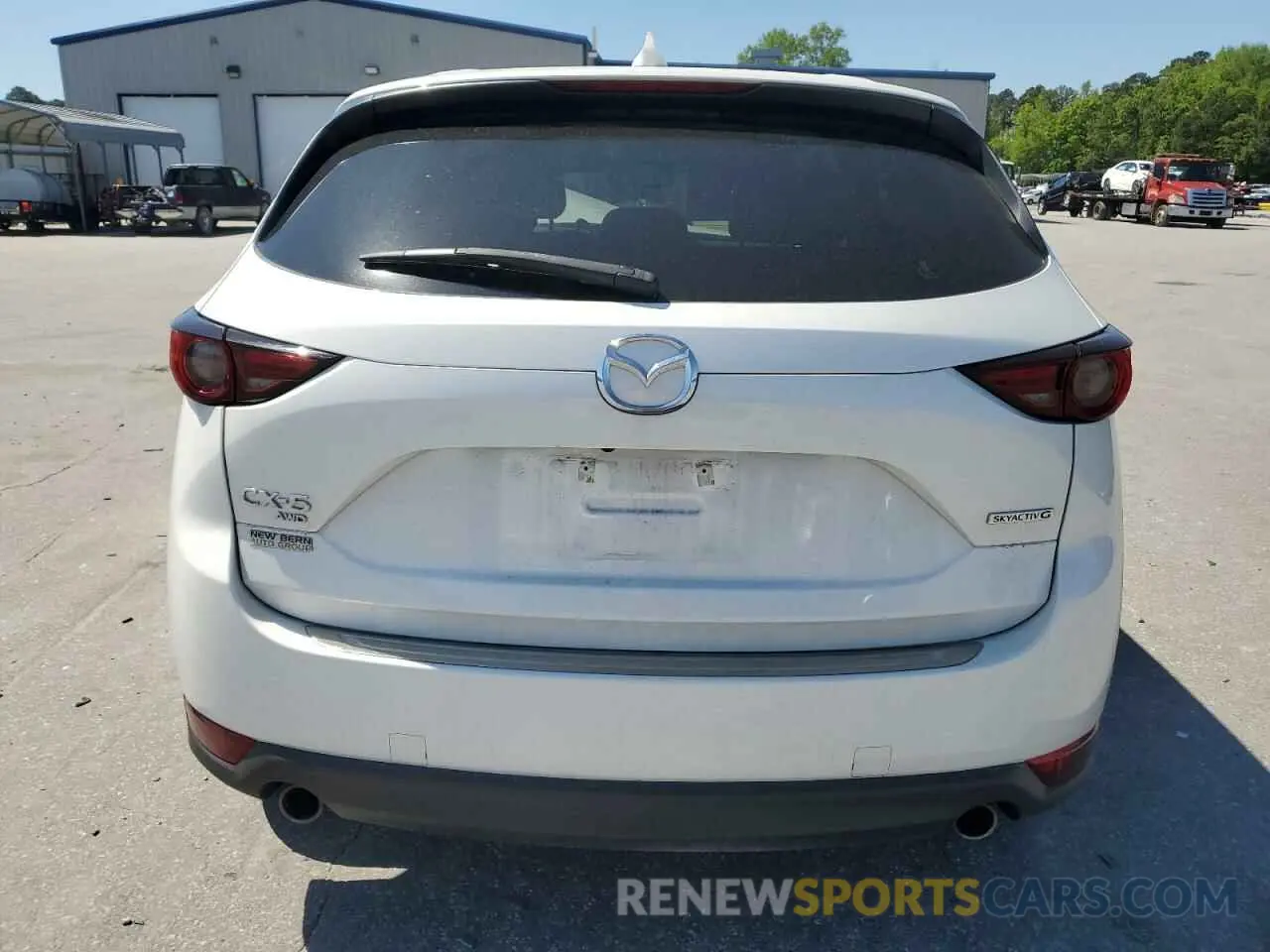 6 Photograph of a damaged car JM3KFBDM1M1487135 MAZDA CX-5 2021