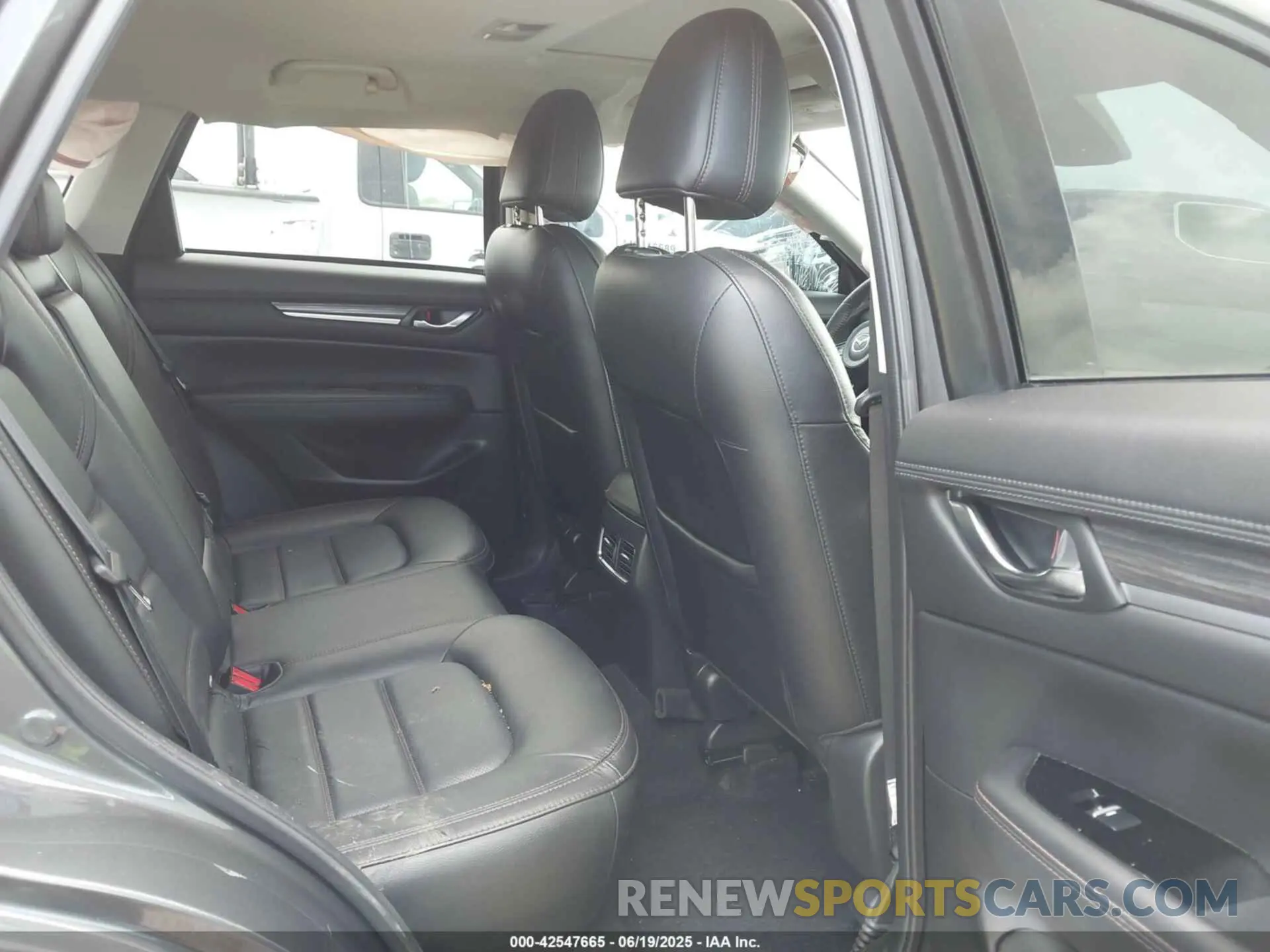8 Photograph of a damaged car JM3KFBDM2M0431484 MAZDA CX-5 2021