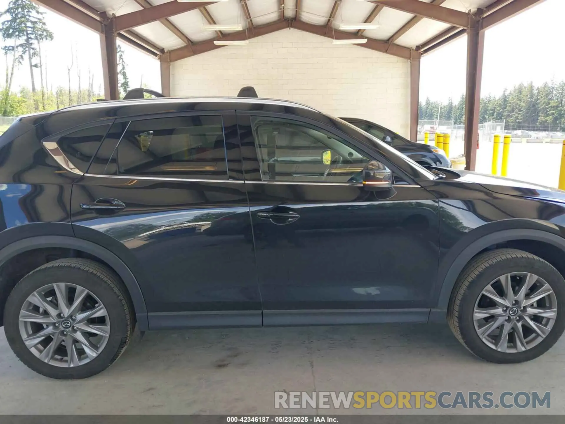13 Photograph of a damaged car JM3KFBDM3M0325108 MAZDA CX-5 2021